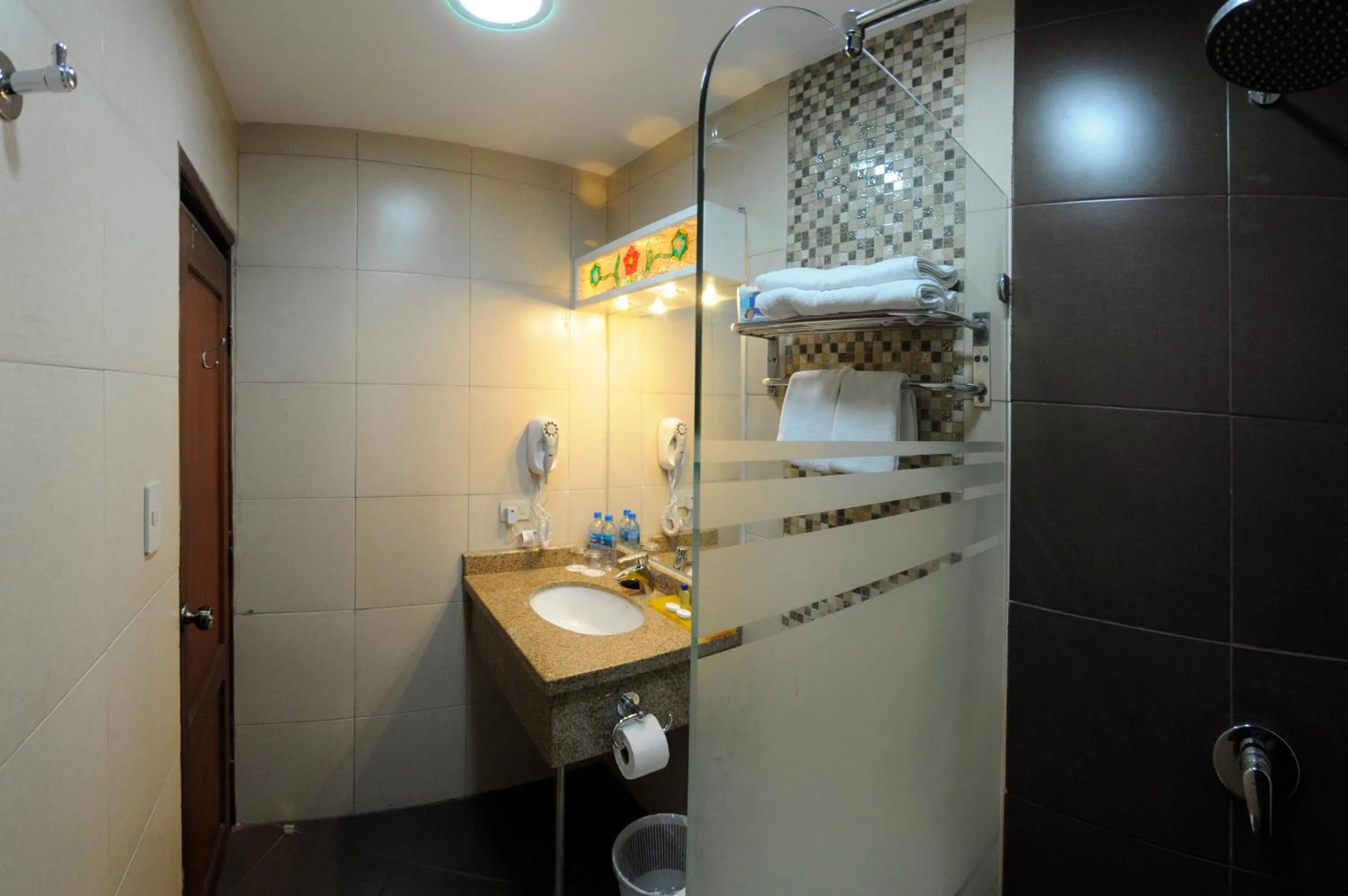 Bathroom in Hotel Real Audiencia