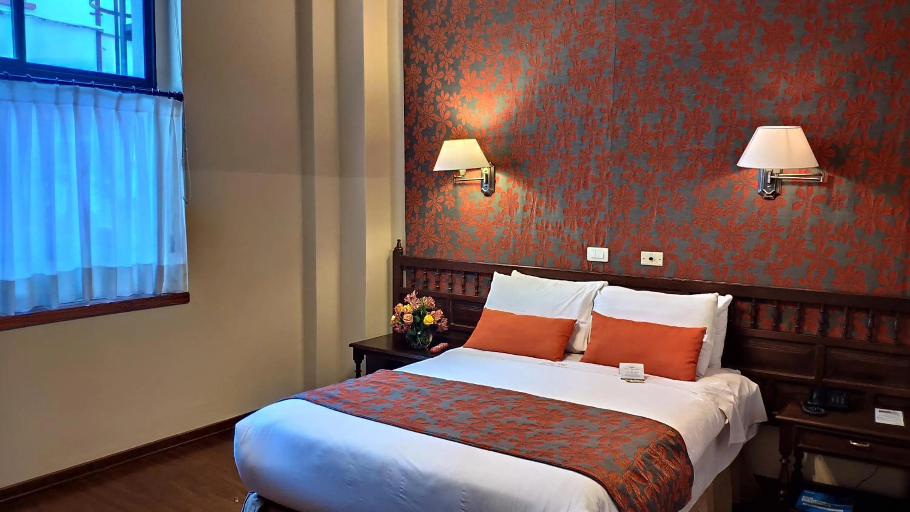 Bedroom, Bed in Hotel Real Audiencia