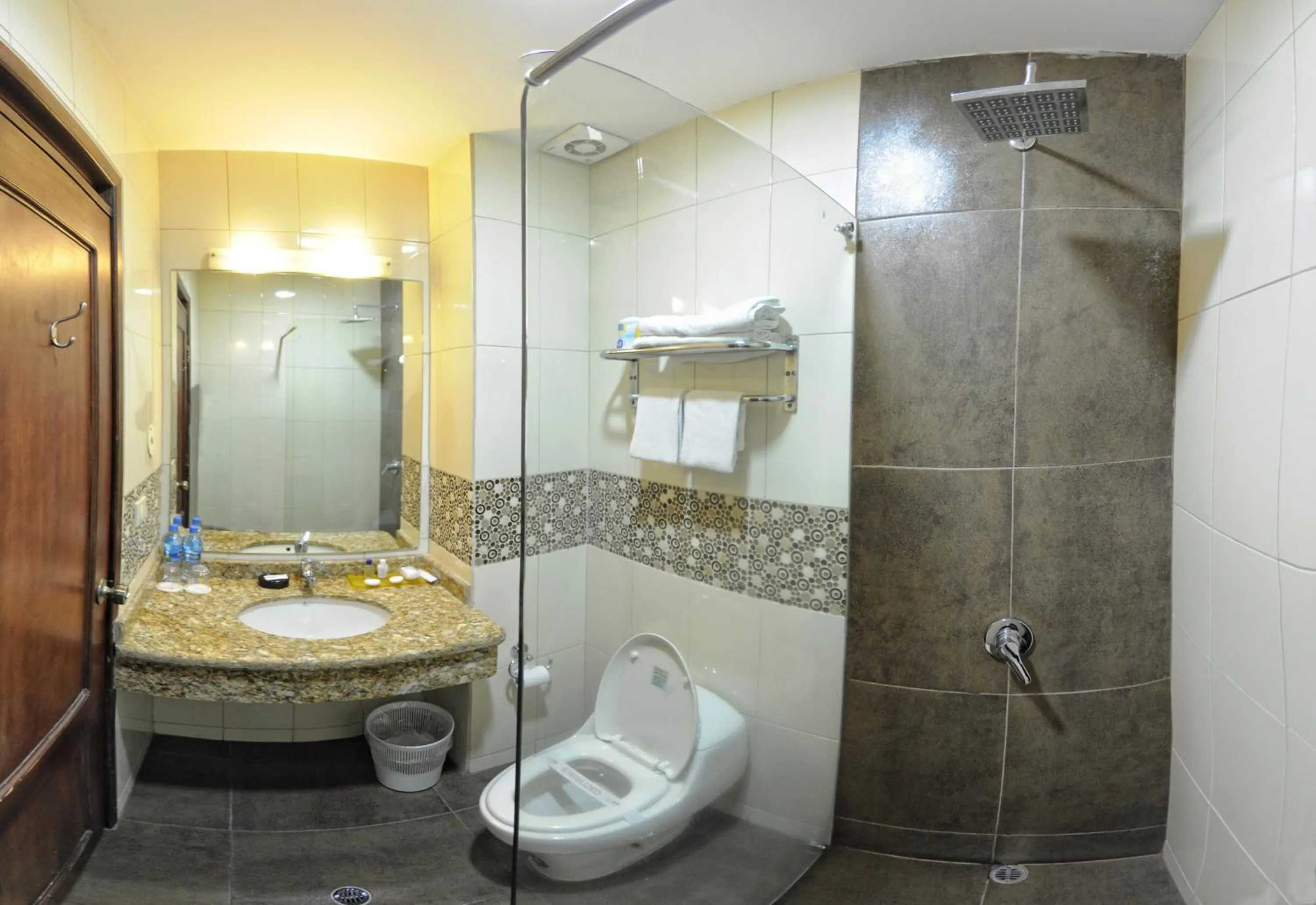 Bathroom in Hotel Real Audiencia