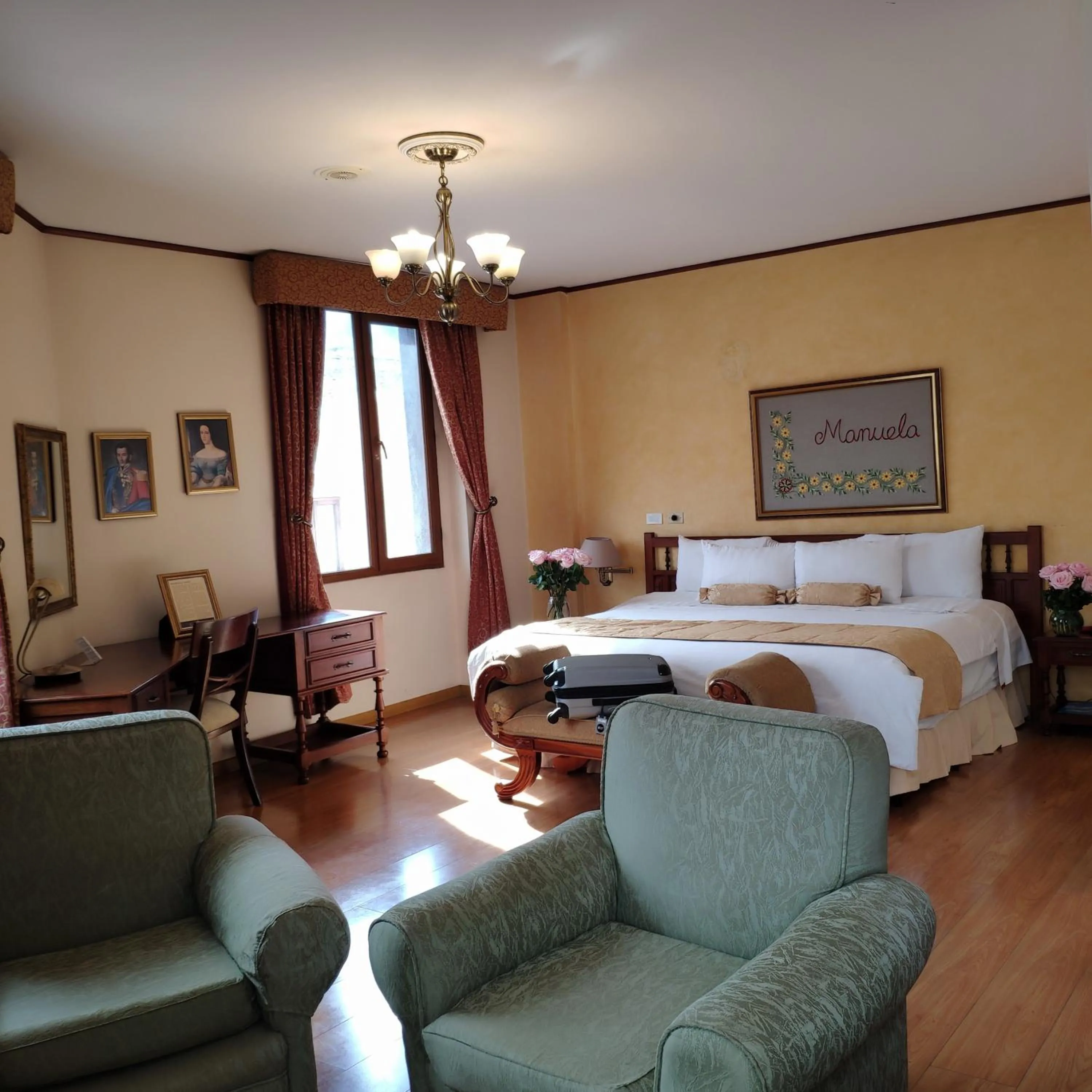 Photo of the whole room, Bed in Hotel Real Audiencia