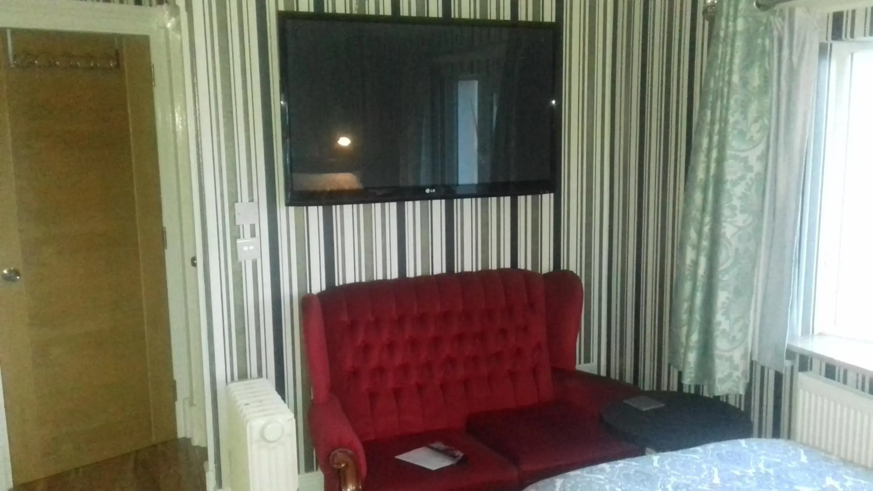 Twin Room with Ensuite - single occupancy in Marie's Bed and Breakfast Twin Room with Ensuite - single occupancy in Marie's Bed and Breakfast