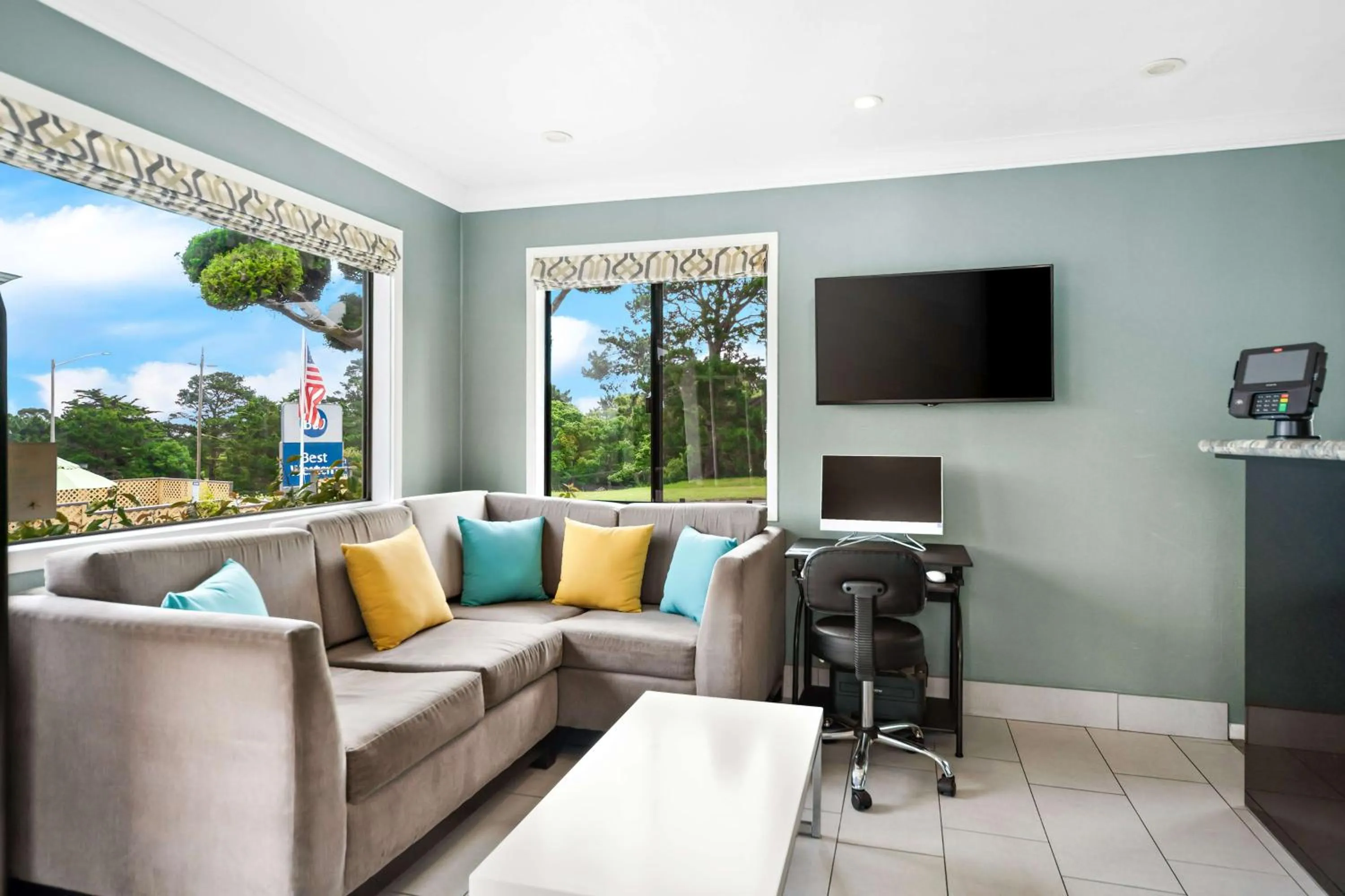 Business facilities in Best Western Park Crest Inn