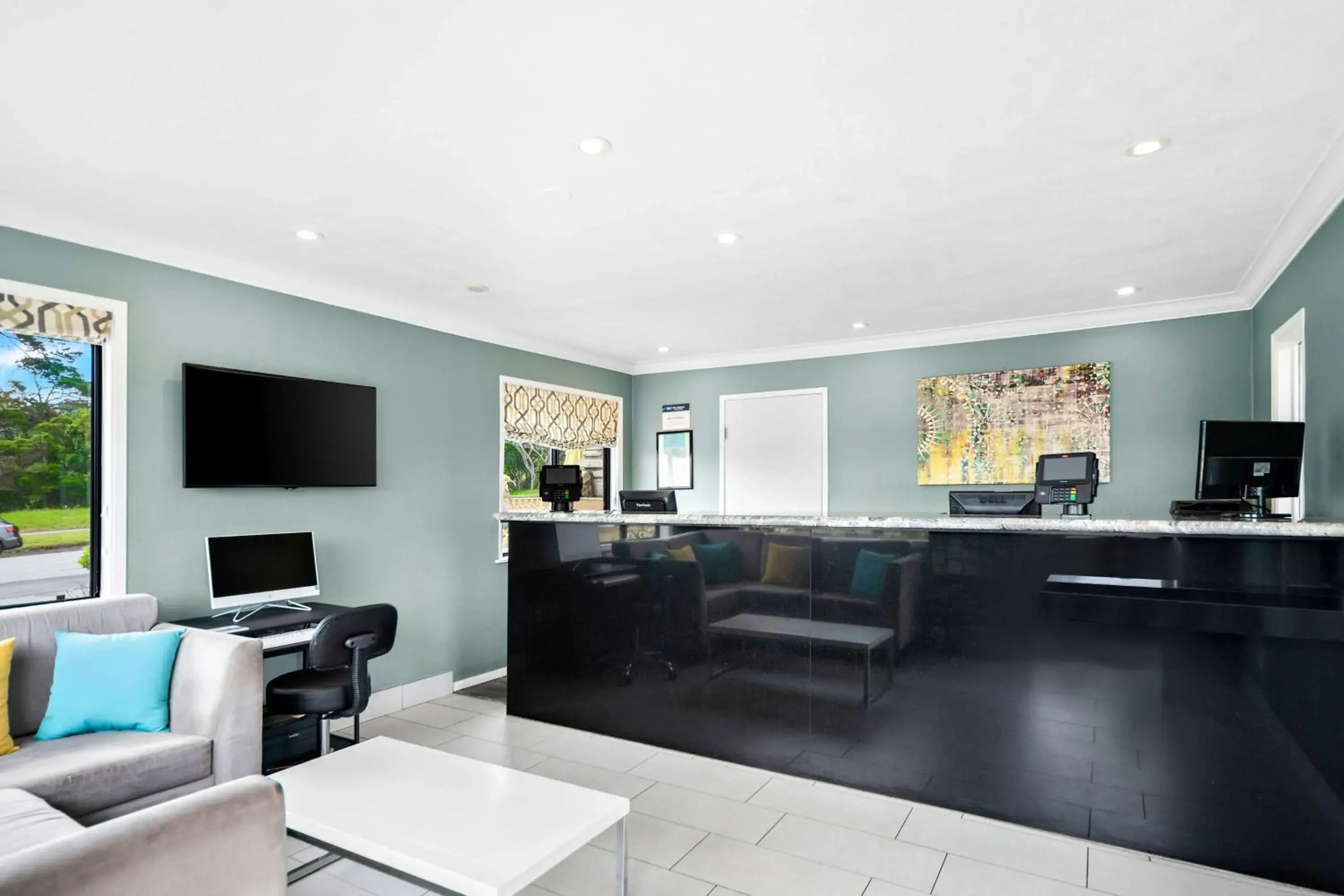 Lobby or reception in Best Western Park Crest Inn Lobby or reception in Best Western Park Crest Inn