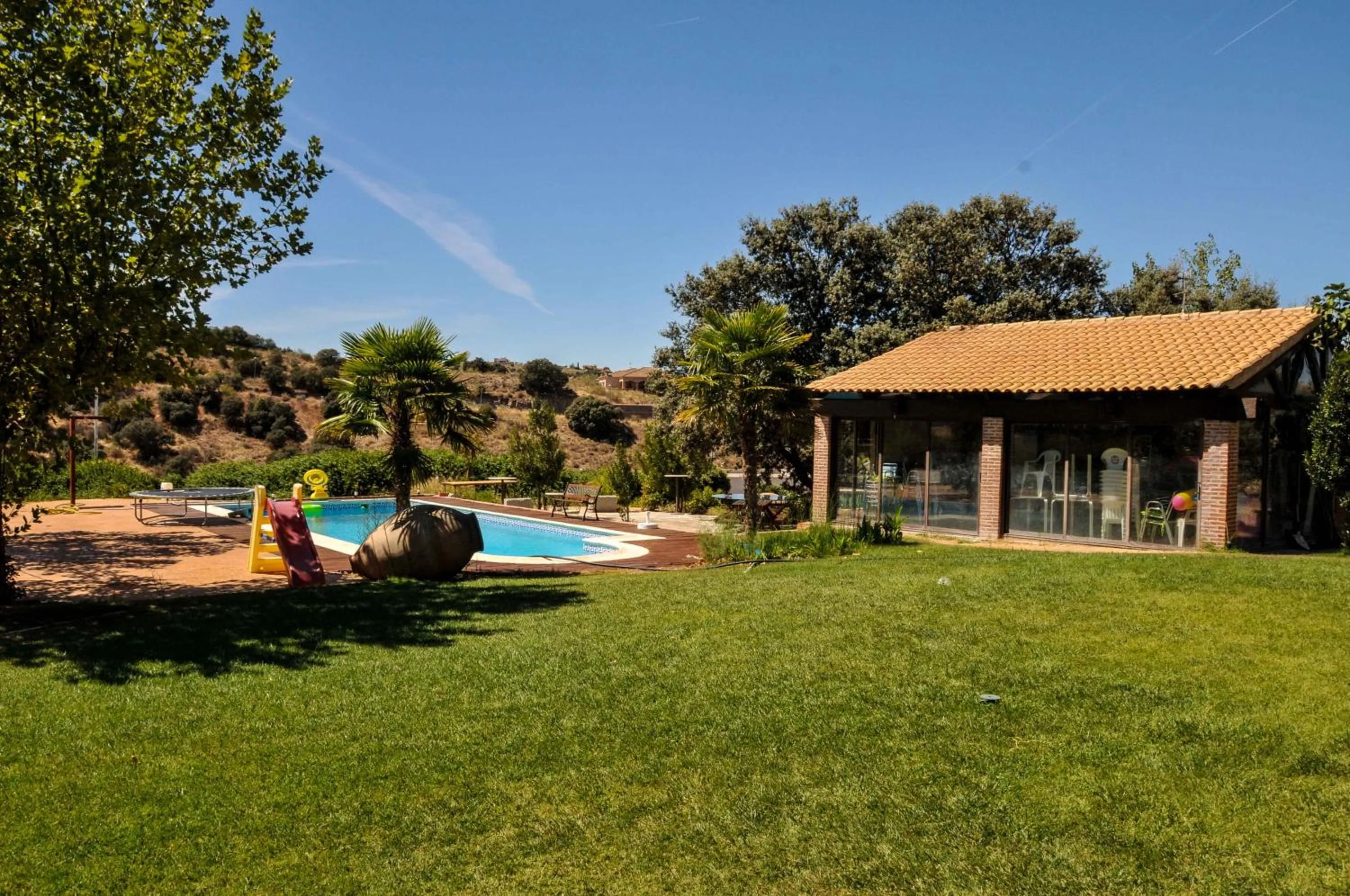 Swimming pool in Chalet San Bernardo