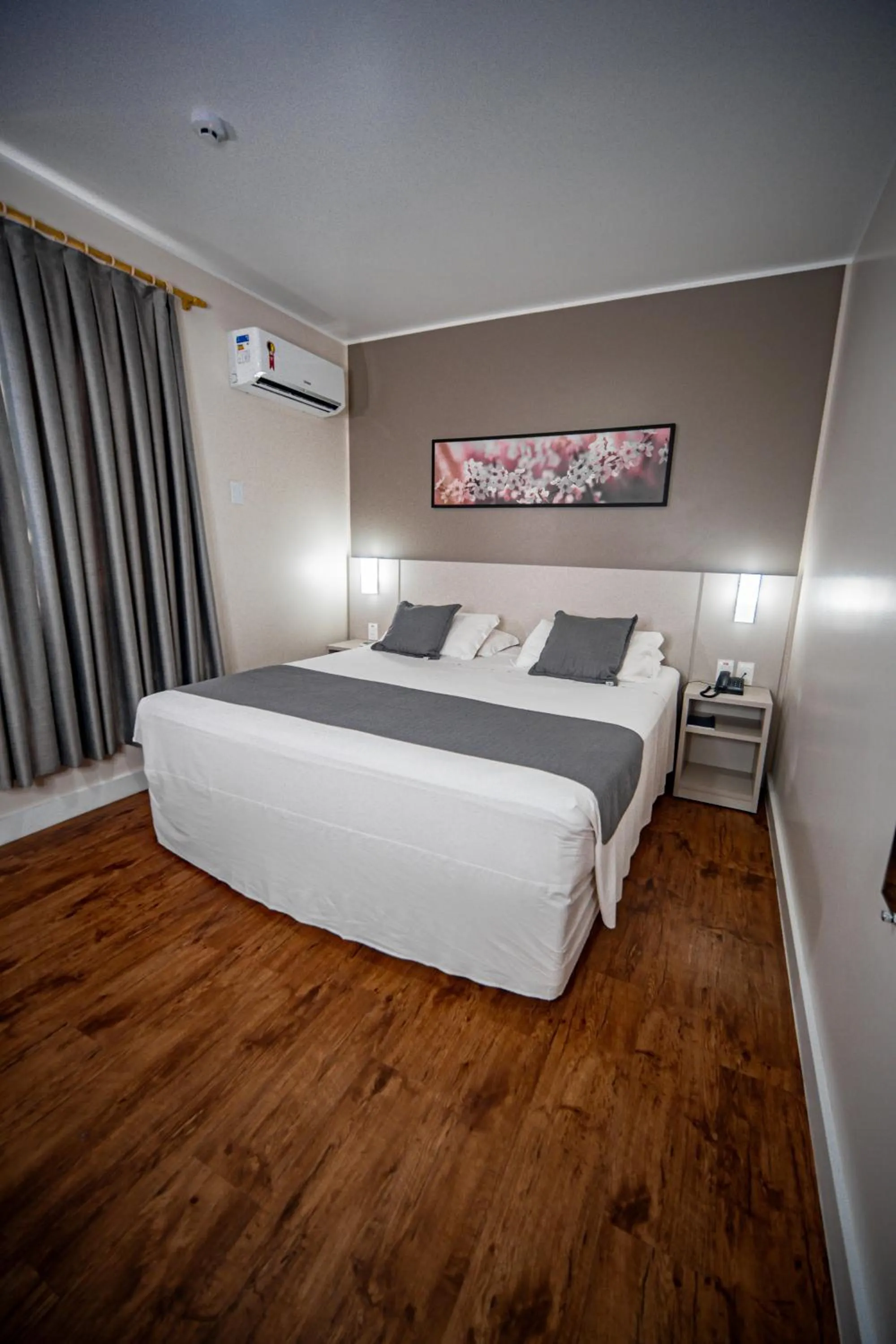 Bedroom, Bed in Hotel Bella Camboriú