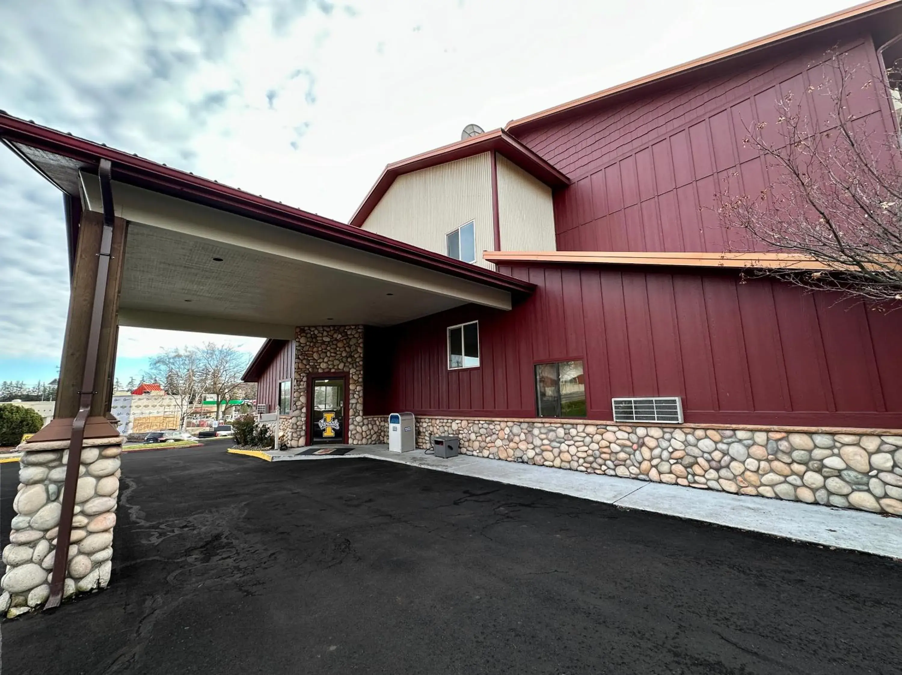 Property building in FairBridge Inn & Suites Moscow - Pullman Property building in FairBridge Inn & Suites Moscow - Pullman