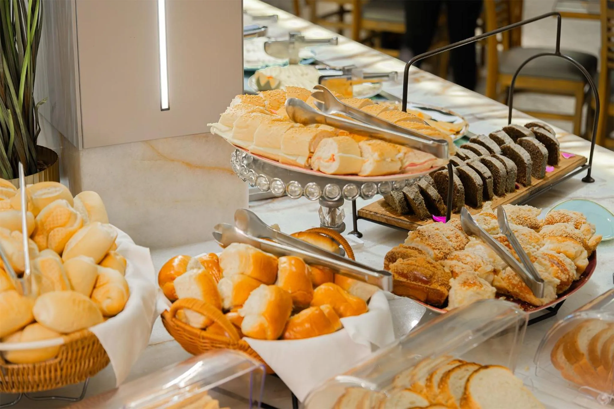 Restaurant/places to eat in Hotel Marimar The Place