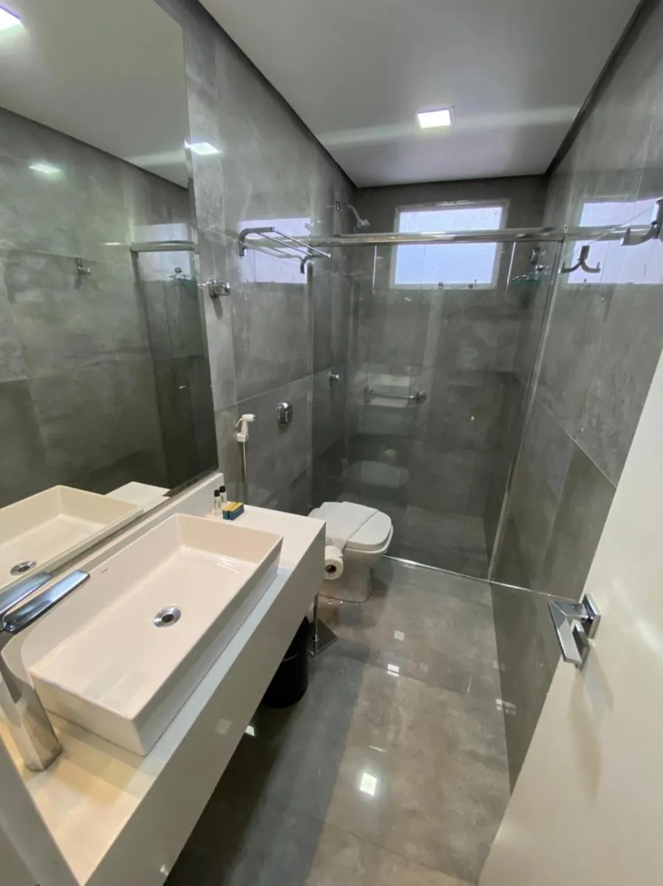 Toilet in Hotel Marimar The Place