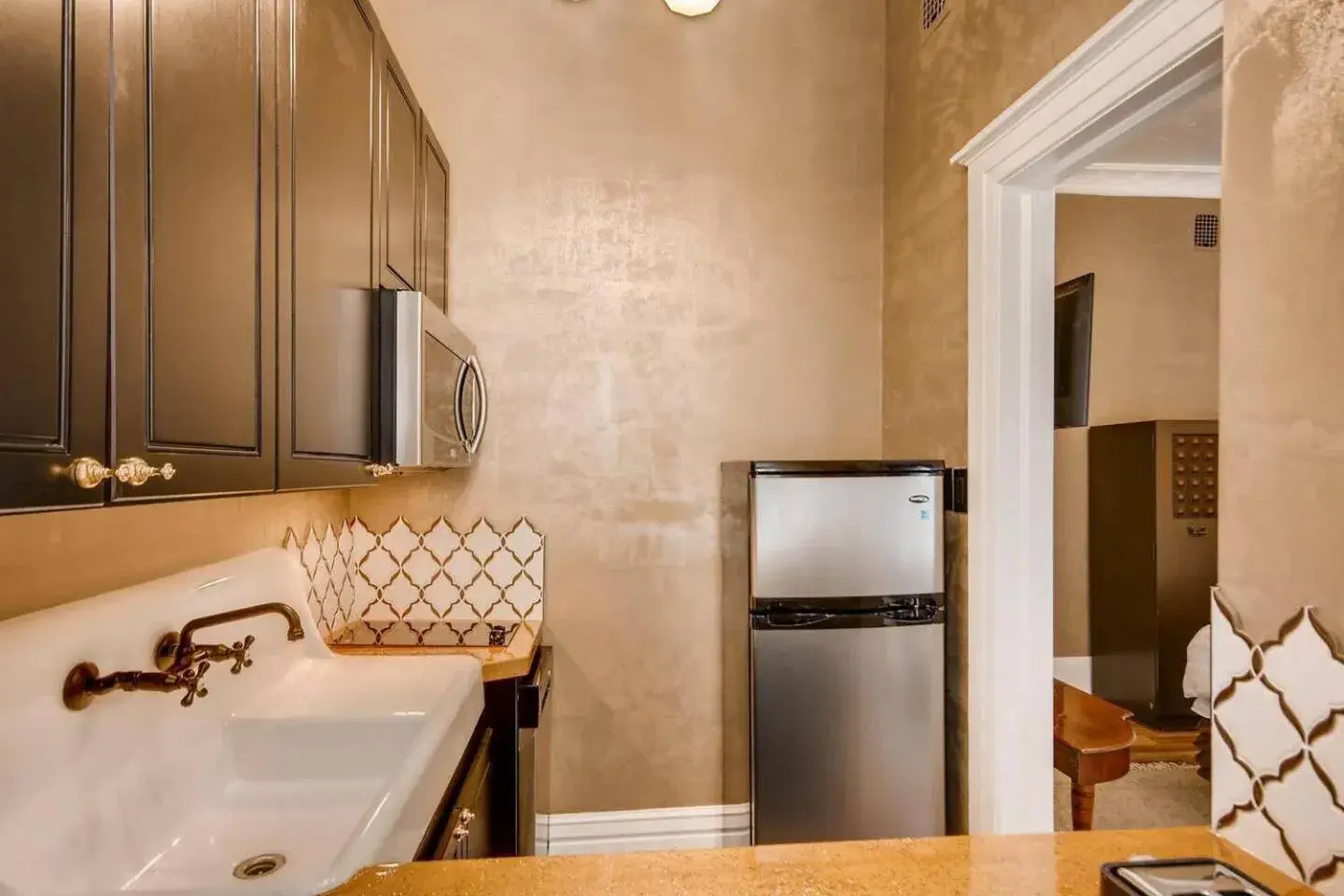 The Holiday Chalet Victorian The Holiday Chalet Victorian