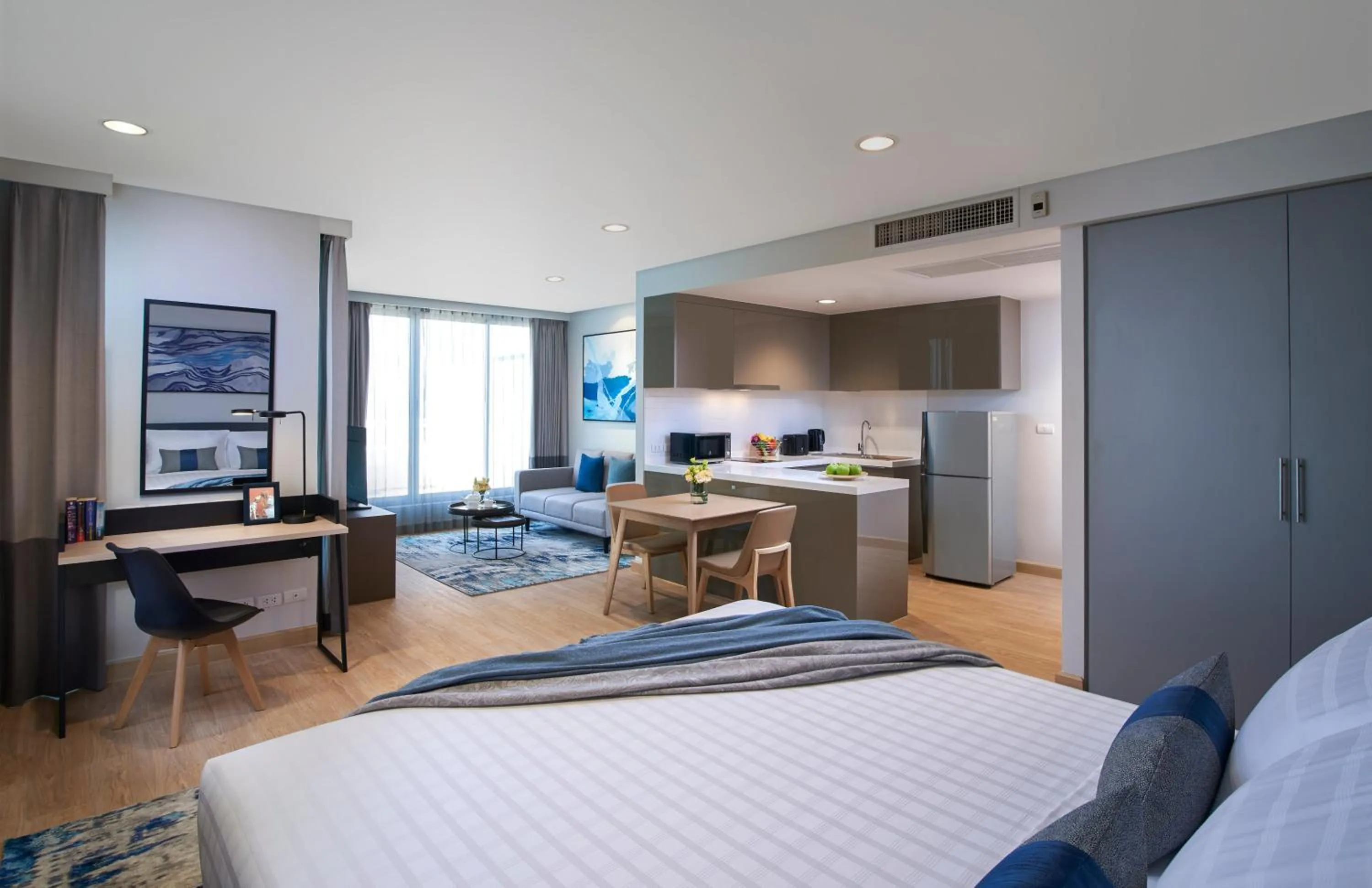 Photo of the whole room, Bed in Shama Lakeview Asoke Bangkok