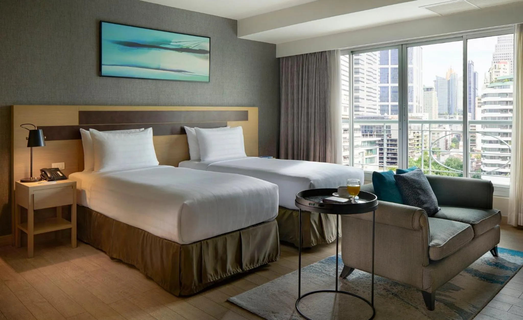 Photo of the whole room, Bed in Shama Lakeview Asoke Bangkok