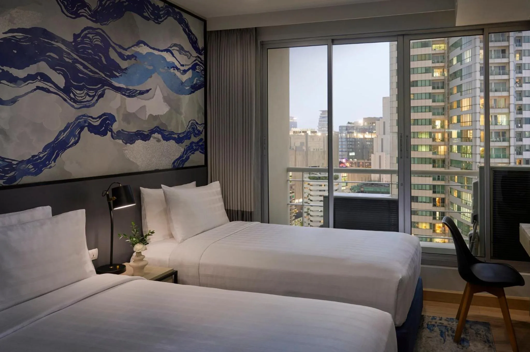 Photo of the whole room, Bed in Shama Lakeview Asoke Bangkok