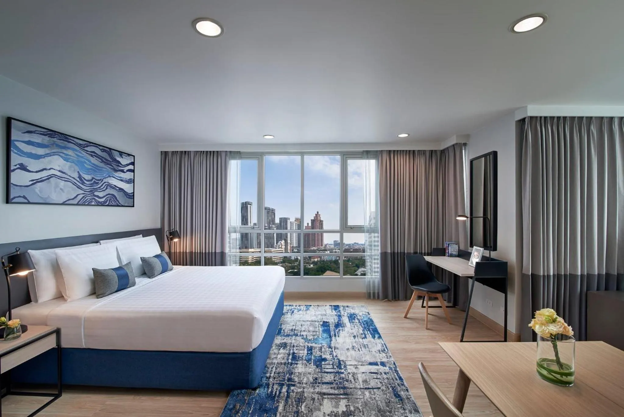 Photo of the whole room, Bed in Shama Lakeview Asoke Bangkok