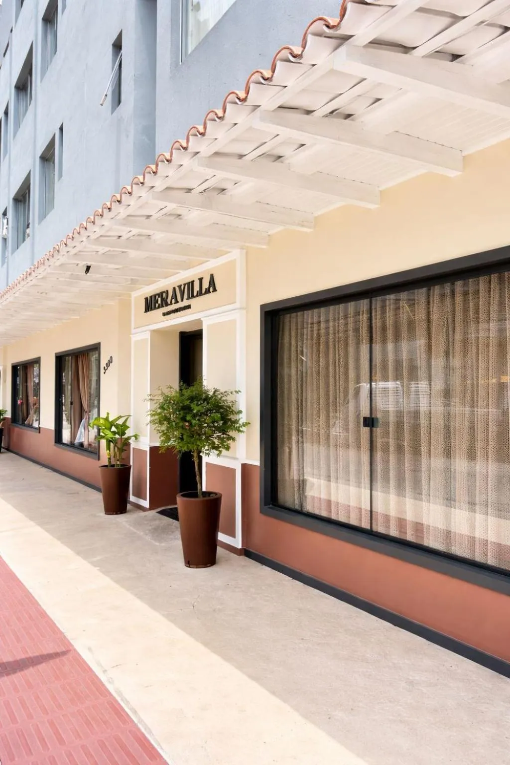 Property building in Hotel Gracher Praia