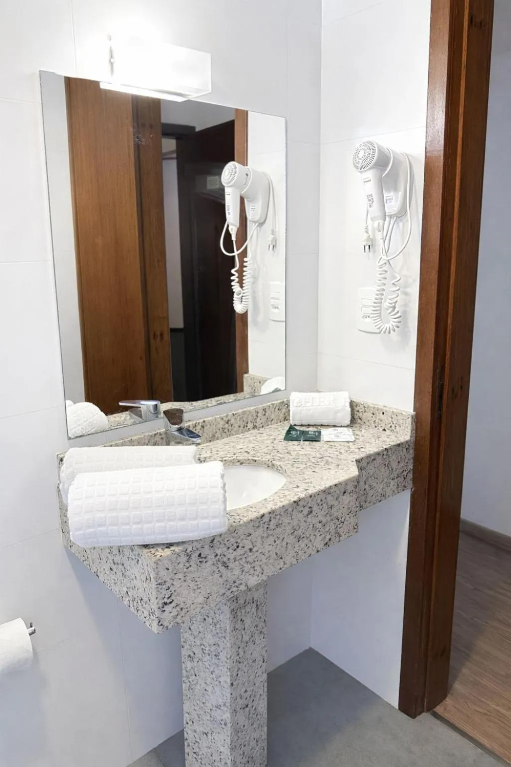 Bathroom in Hotel Gracher Praia