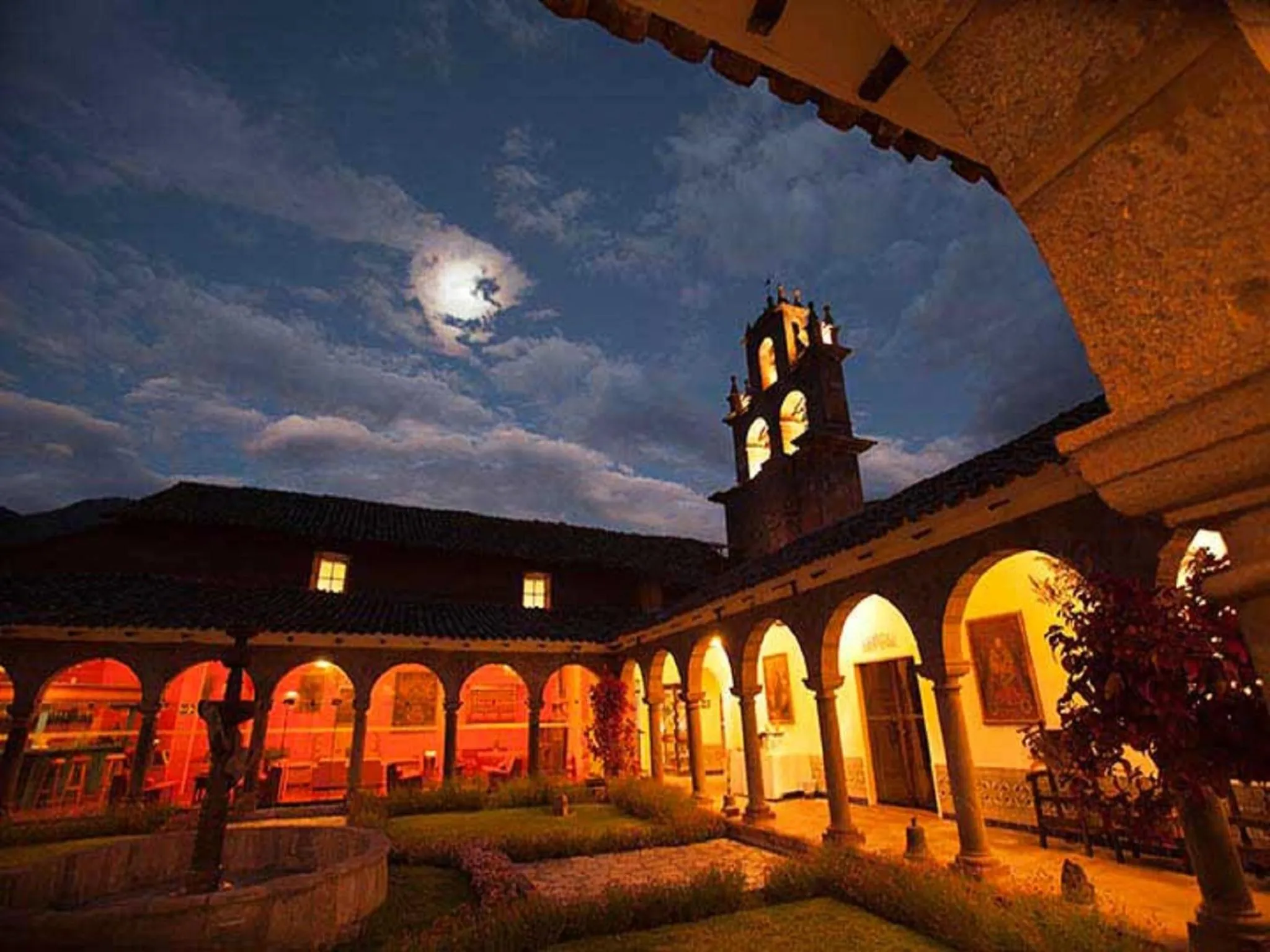 Patio in San Agustin Monasterio de la Recoleta