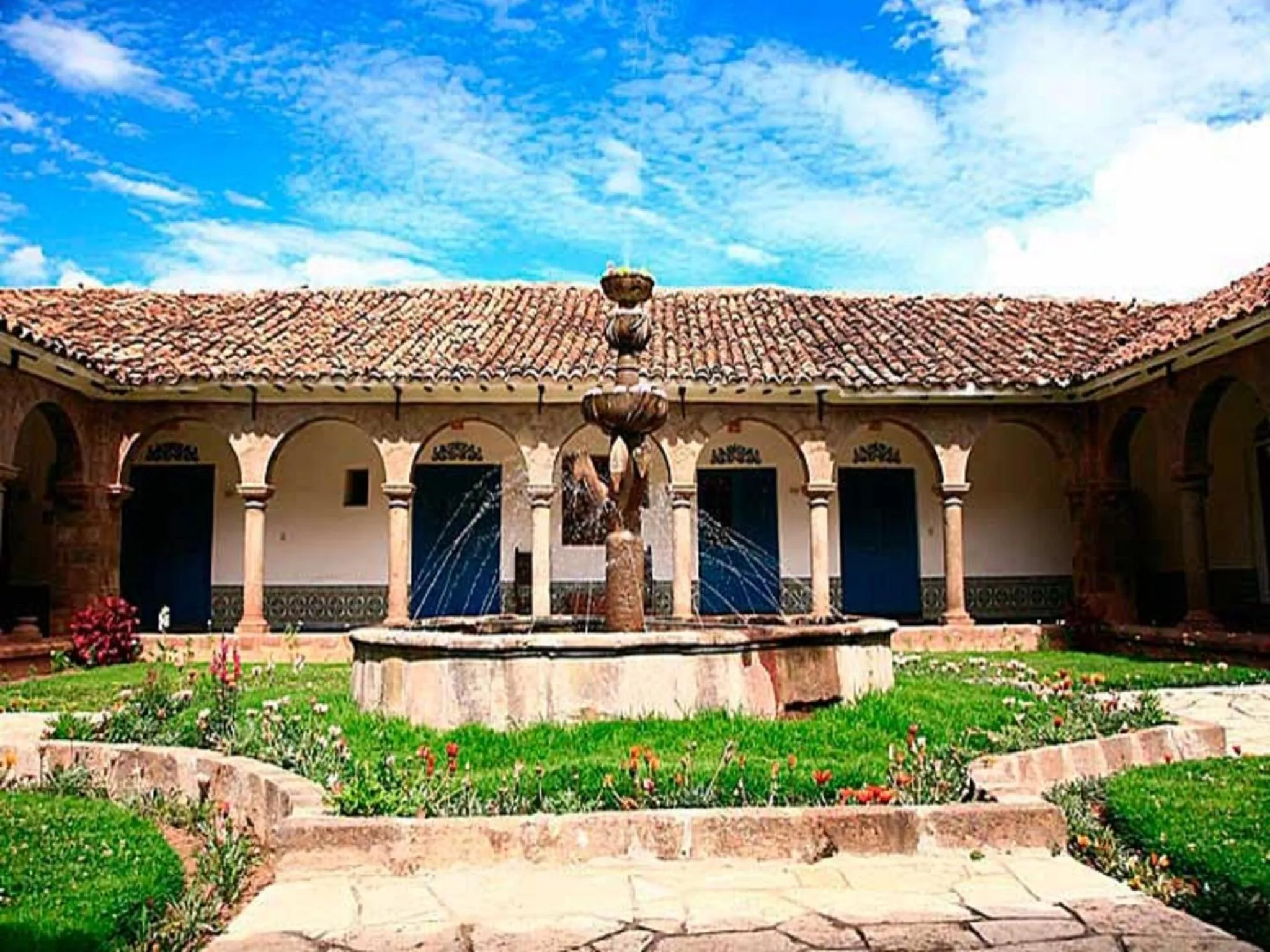 Patio in San Agustin Monasterio de la Recoleta