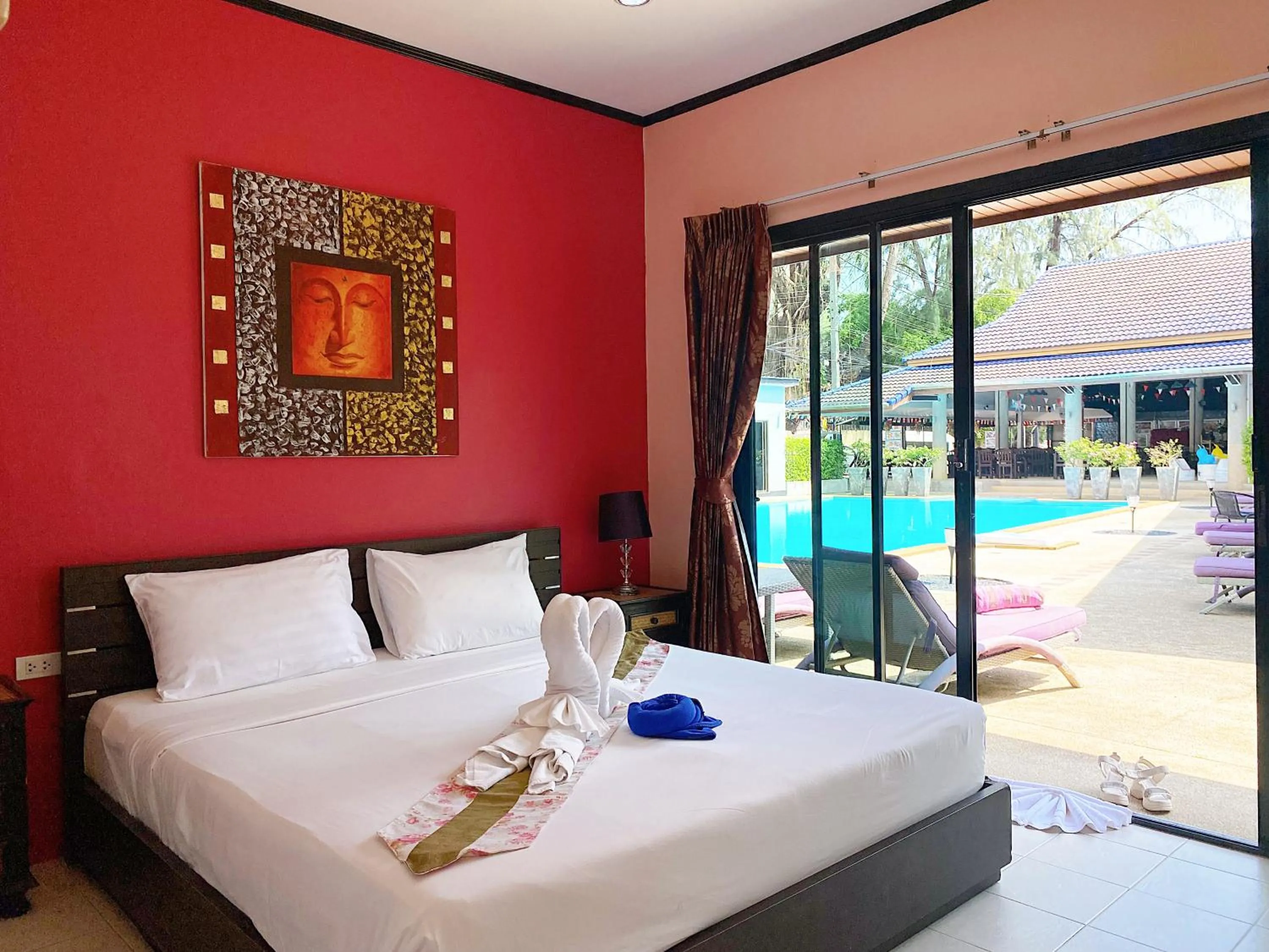 Property building, Bed in MA MAISON BOUTIQUE HOTEL. in PHUKET