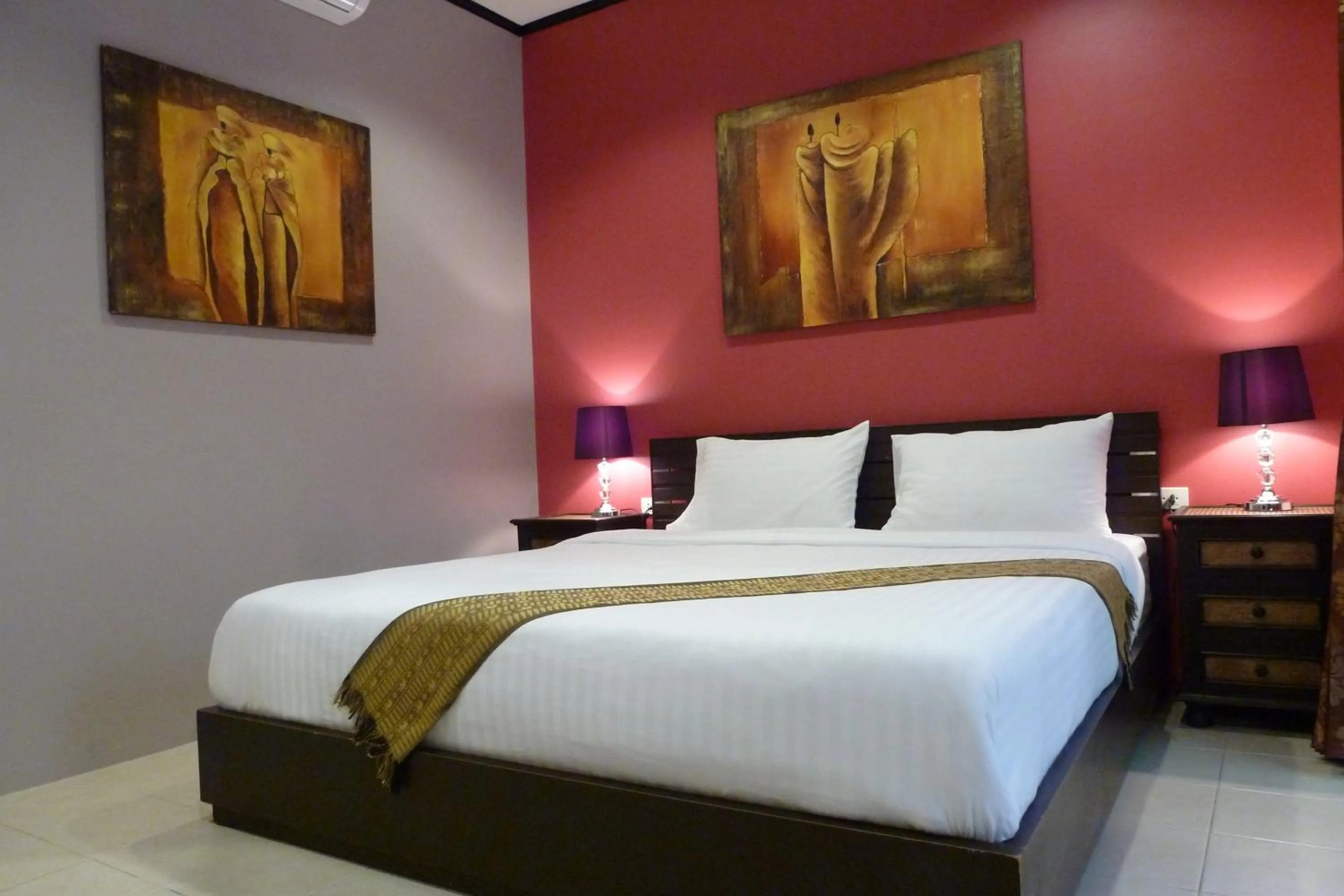 Restaurant/places to eat, Bed in MA MAISON BOUTIQUE HOTEL. in PHUKET