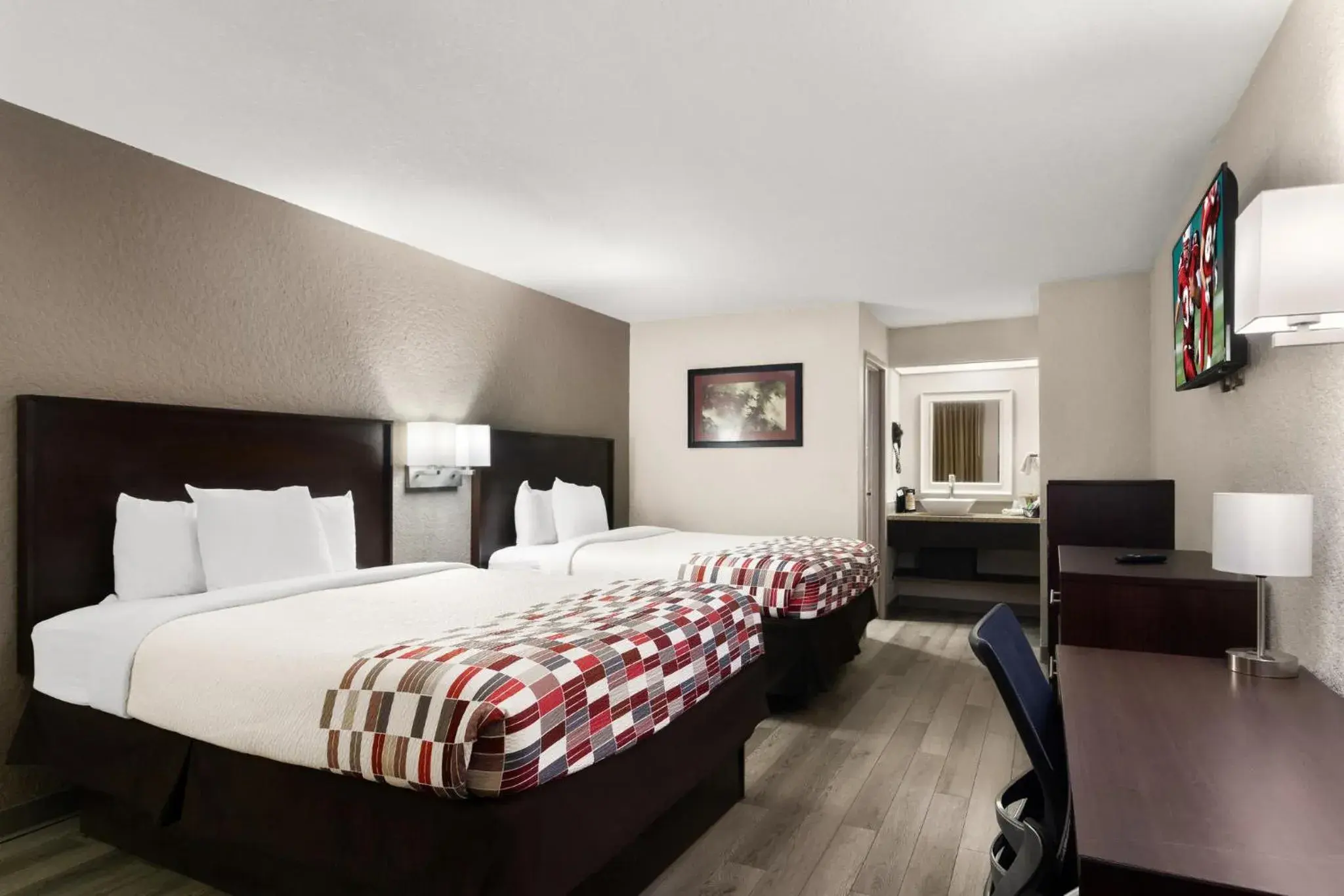 Photo of the whole room, Bed in Red Roof Inn Kingsland Photo of the whole room, Bed in Red Roof Inn Kingsland