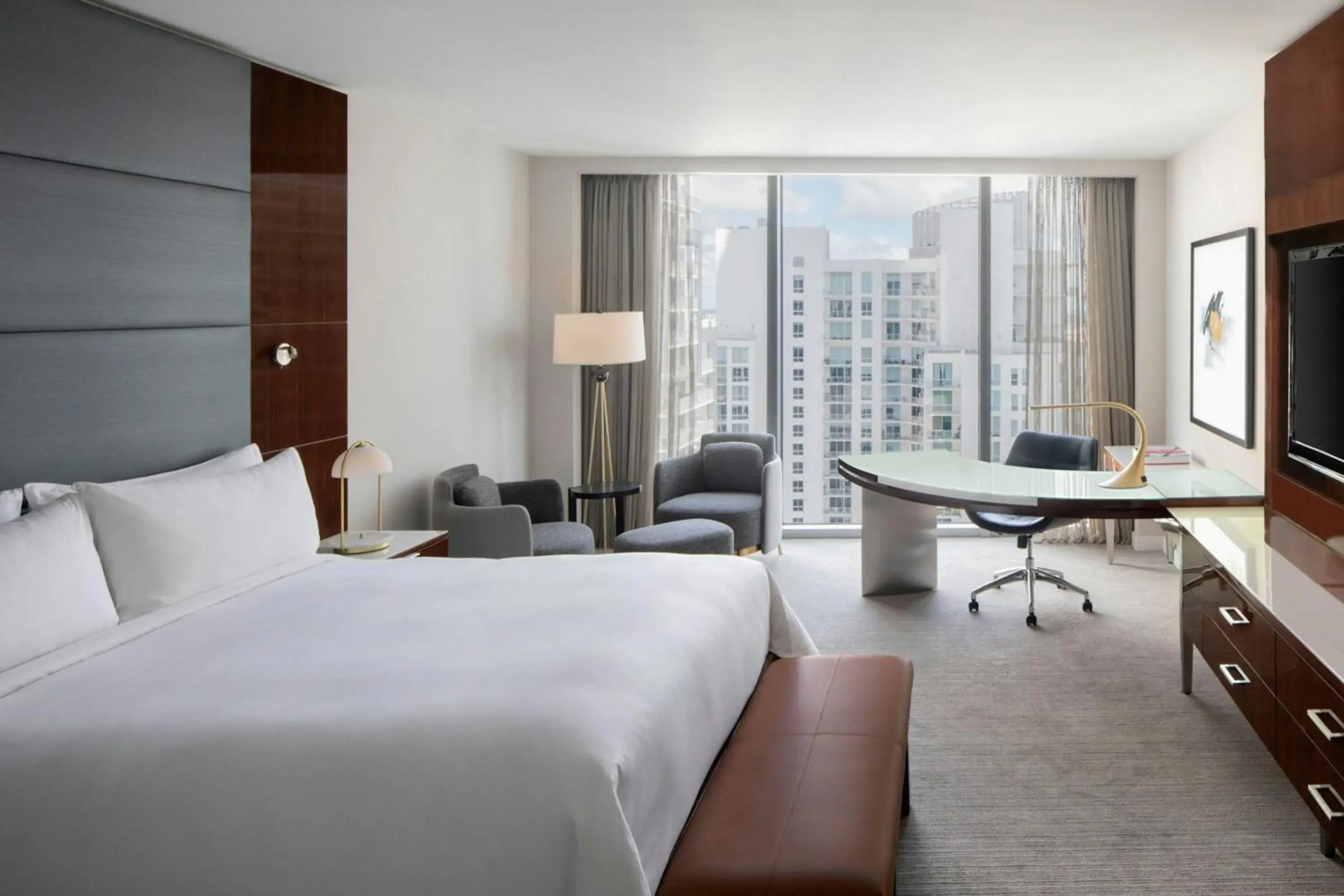 King or Double Room with City View in JW Marriott Marquis Miami King or Double Room with City View in JW Marriott Marquis Miami