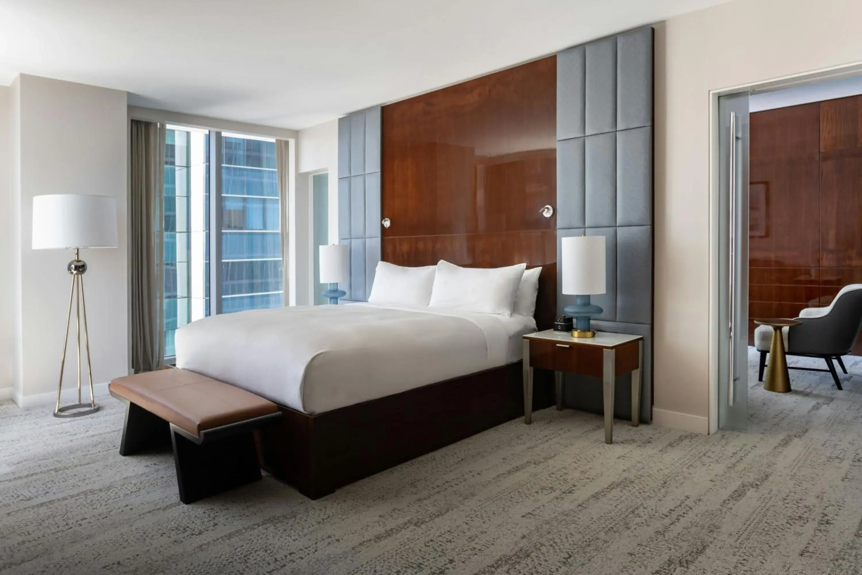 Photo of the whole room, Bed in JW Marriott Marquis Miami Photo of the whole room, Bed in JW Marriott Marquis Miami