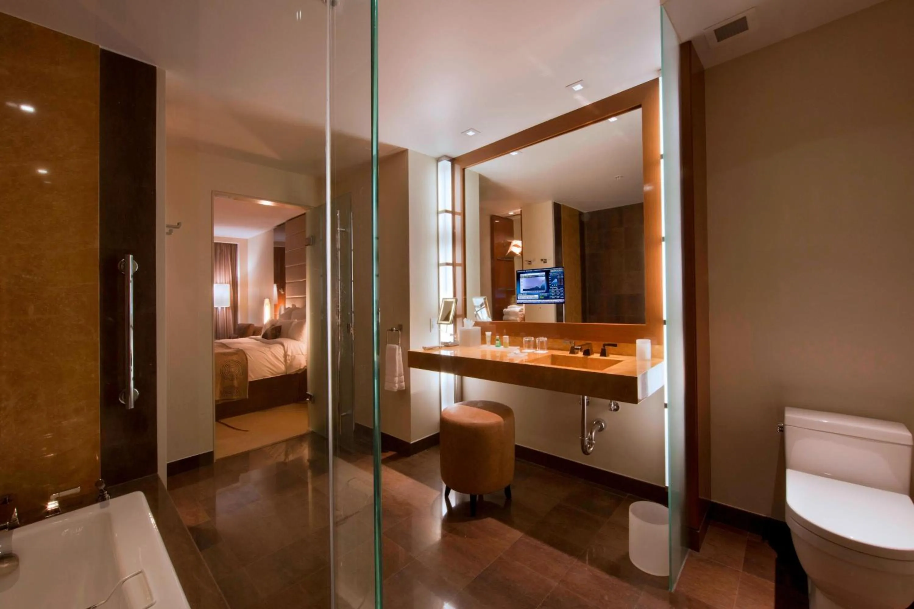 Bathroom, Bed in JW Marriott Marquis Miami