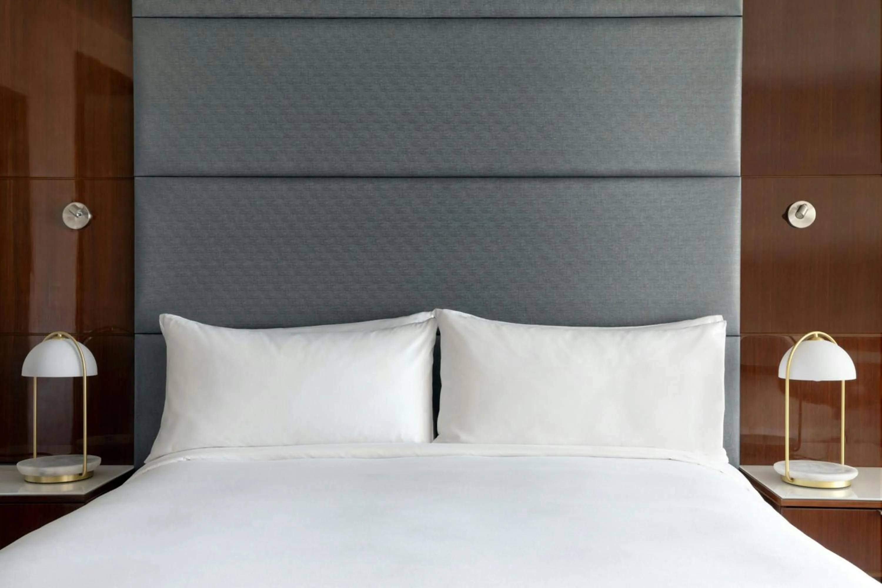 Photo of the whole room, Bed in JW Marriott Marquis Miami