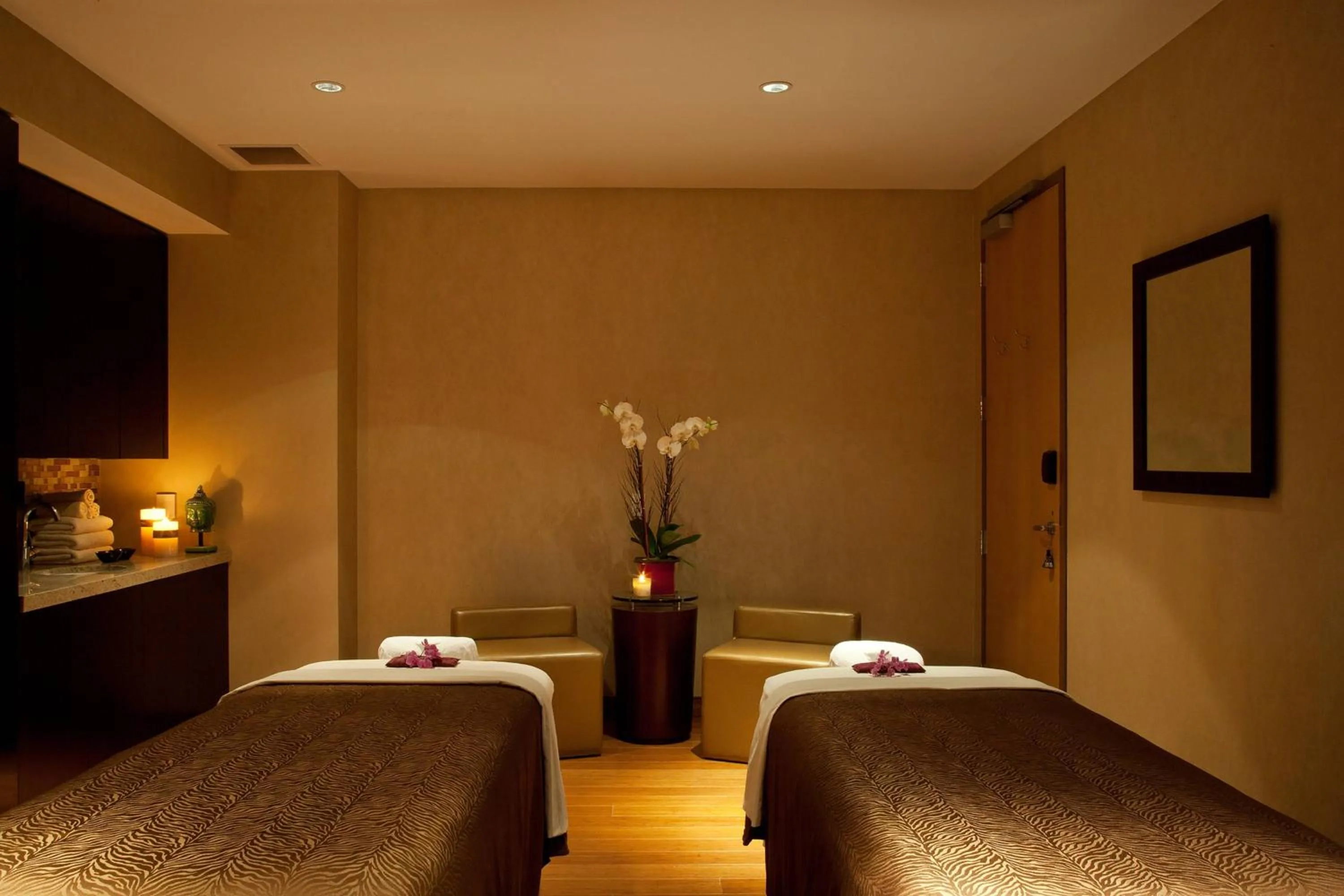 Spa and wellness centre/facilities, Bed in JW Marriott Marquis Miami