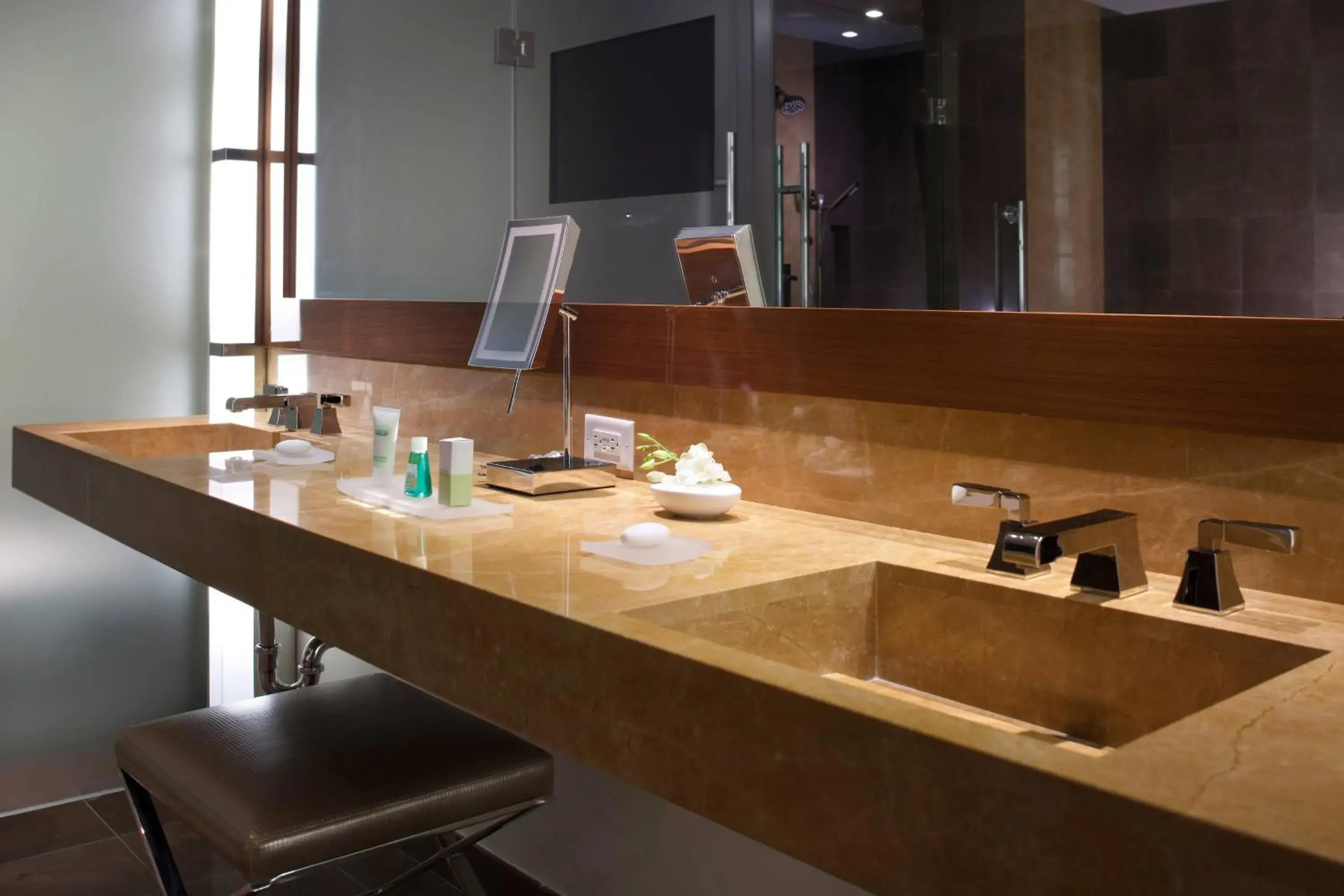 Guest room, 2 Double, City view in JW Marriott Marquis Miami Guest room, 2 Double, City view in JW Marriott Marquis Miami