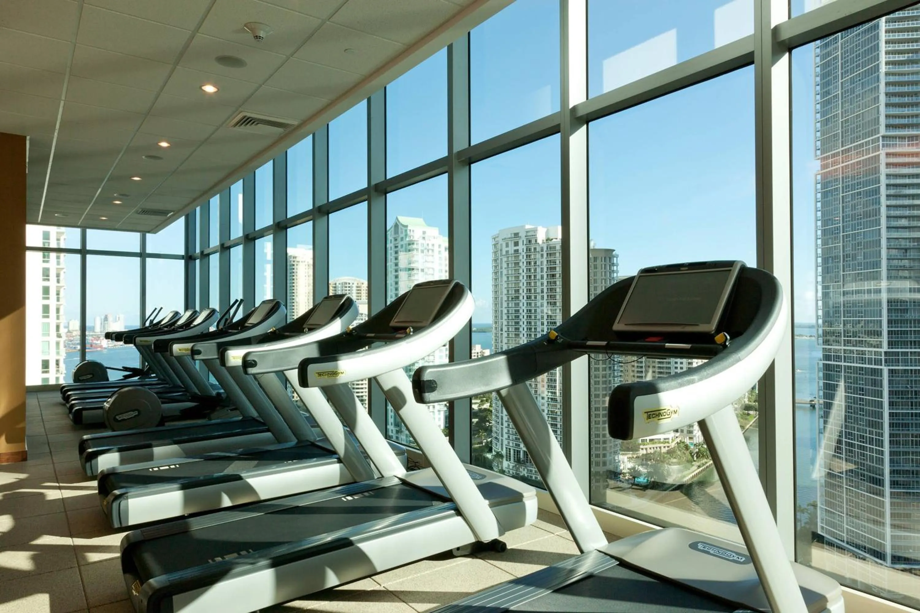 Fitness centre/facilities in JW Marriott Marquis Miami