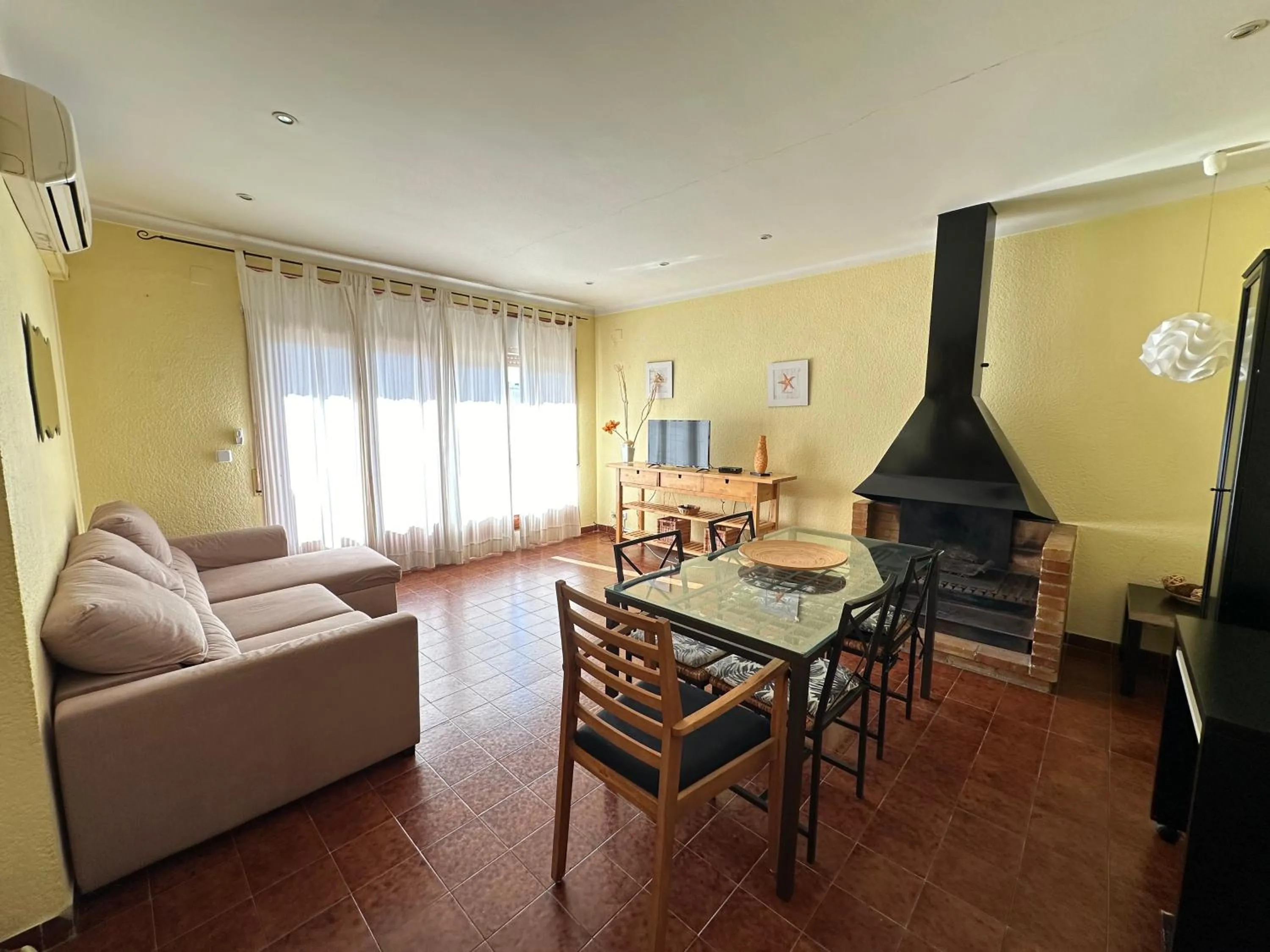 Agi Llotja Plazza