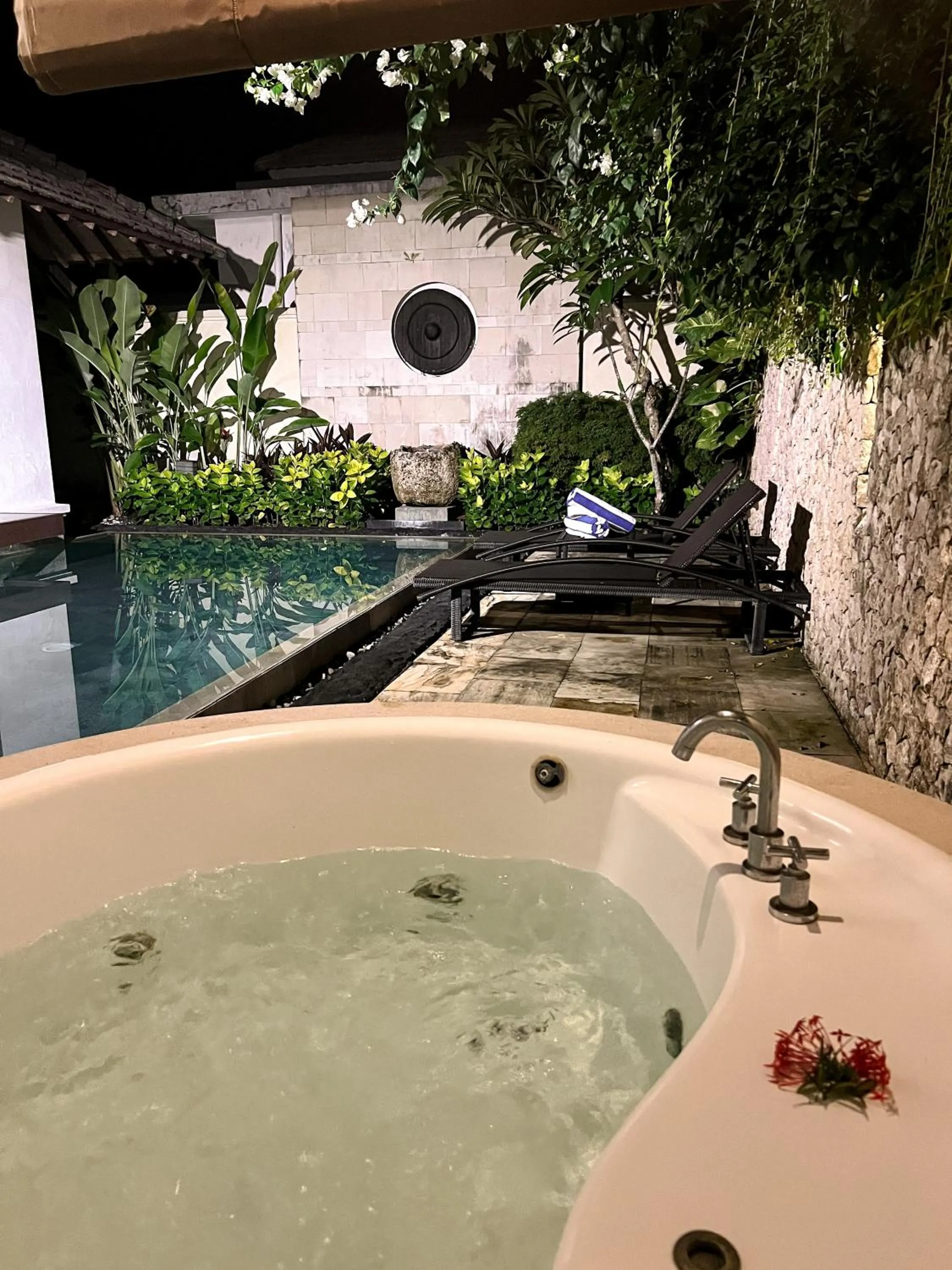 Pool view in The Wangsa Benoa