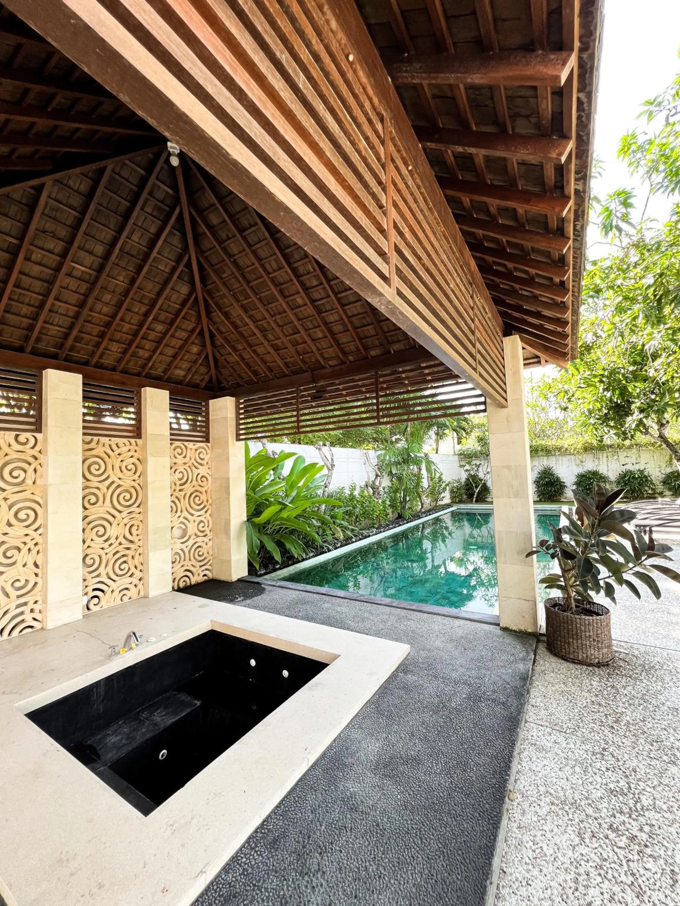 Swimming pool in The Wangsa Benoa