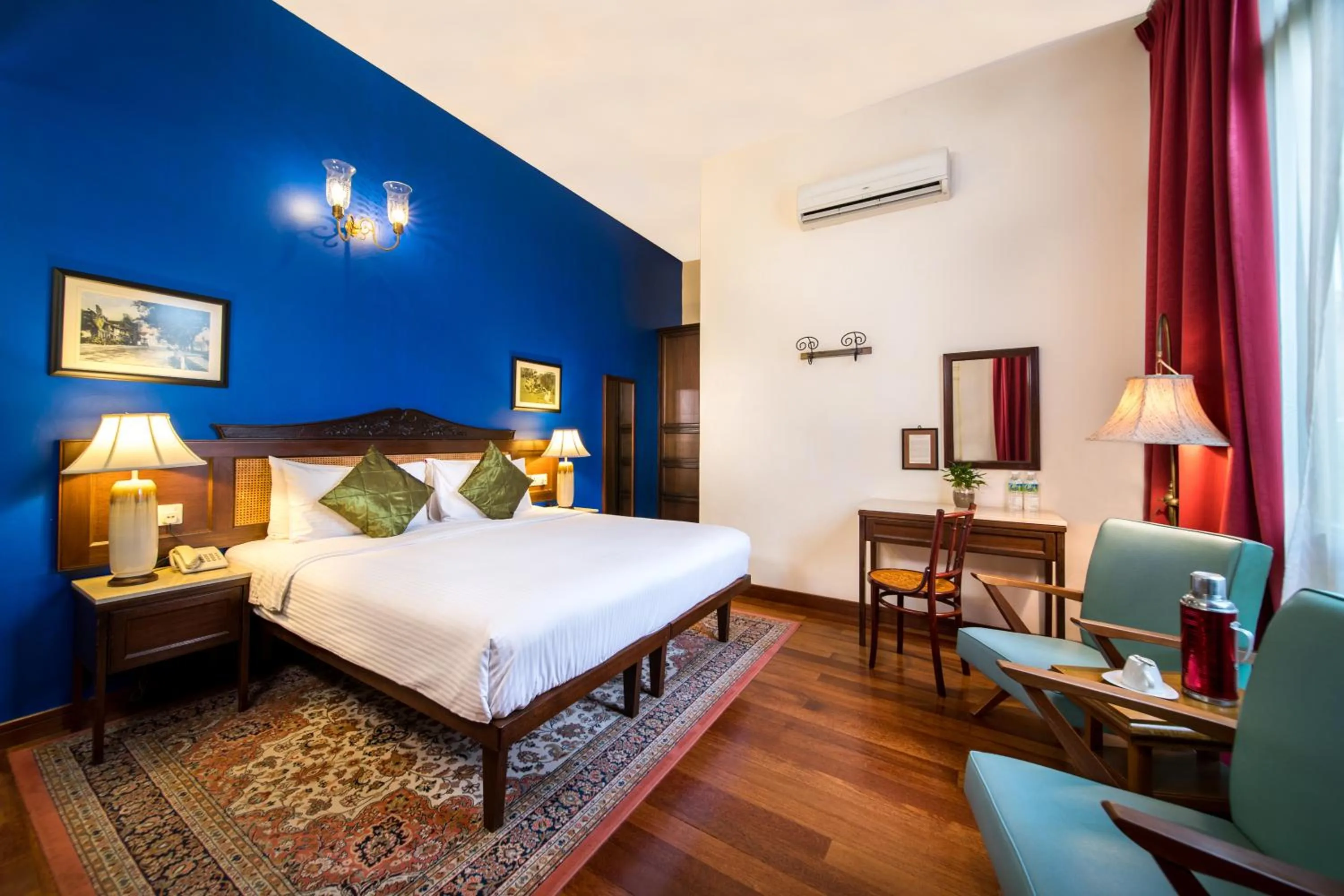 Decorative detail, Bed in Yeng Keng Hotel