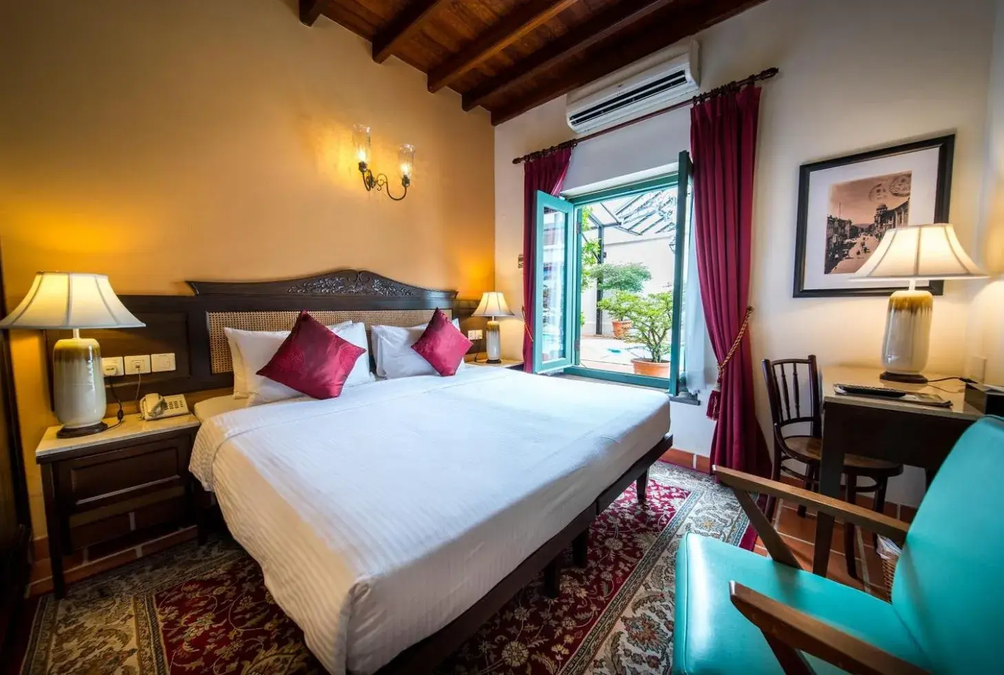 Bed in Yeng Keng Hotel Bed in Yeng Keng Hotel