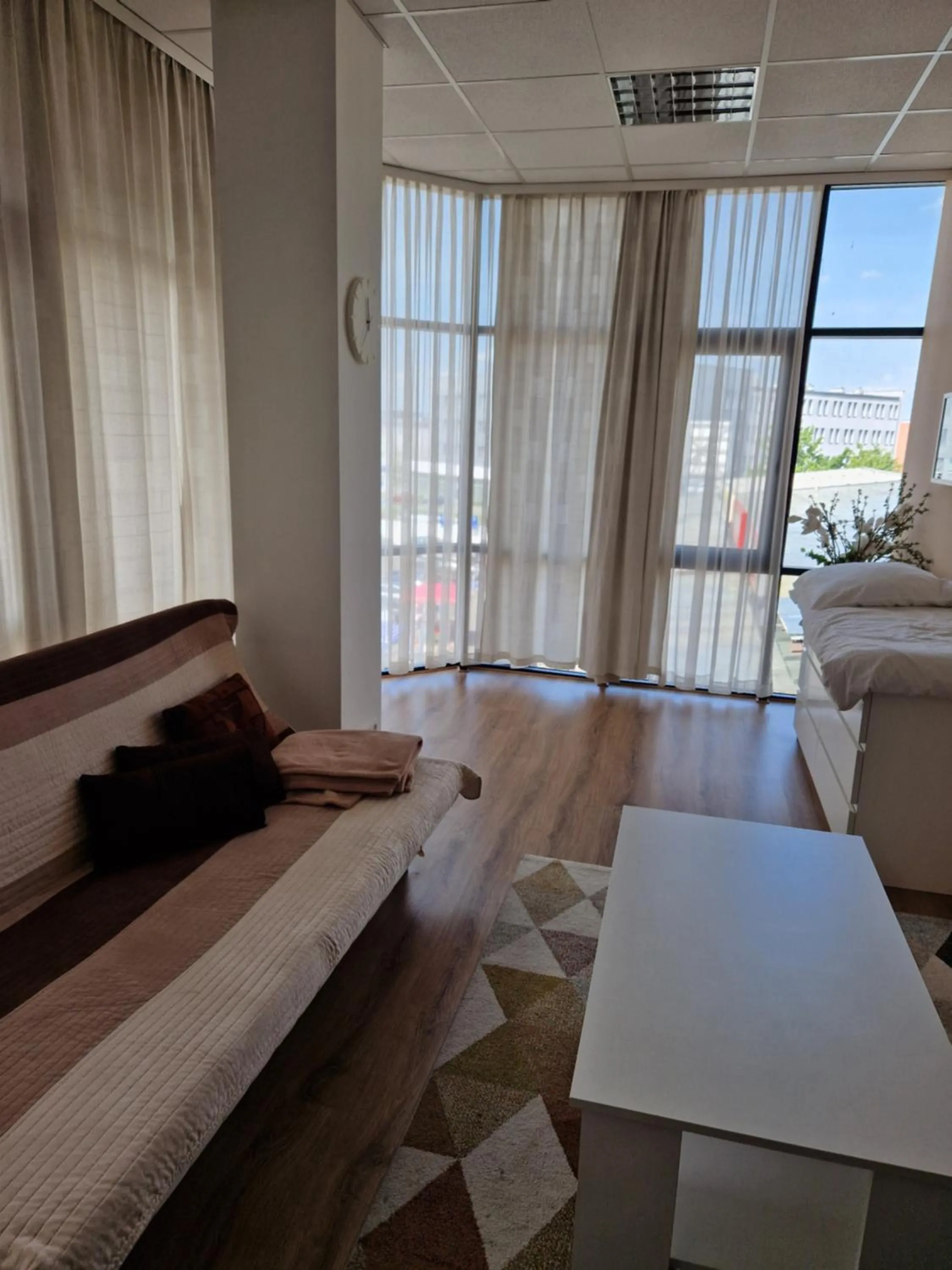 Deluxe Family Suite in Apartamenty „Lofty w piecowni”