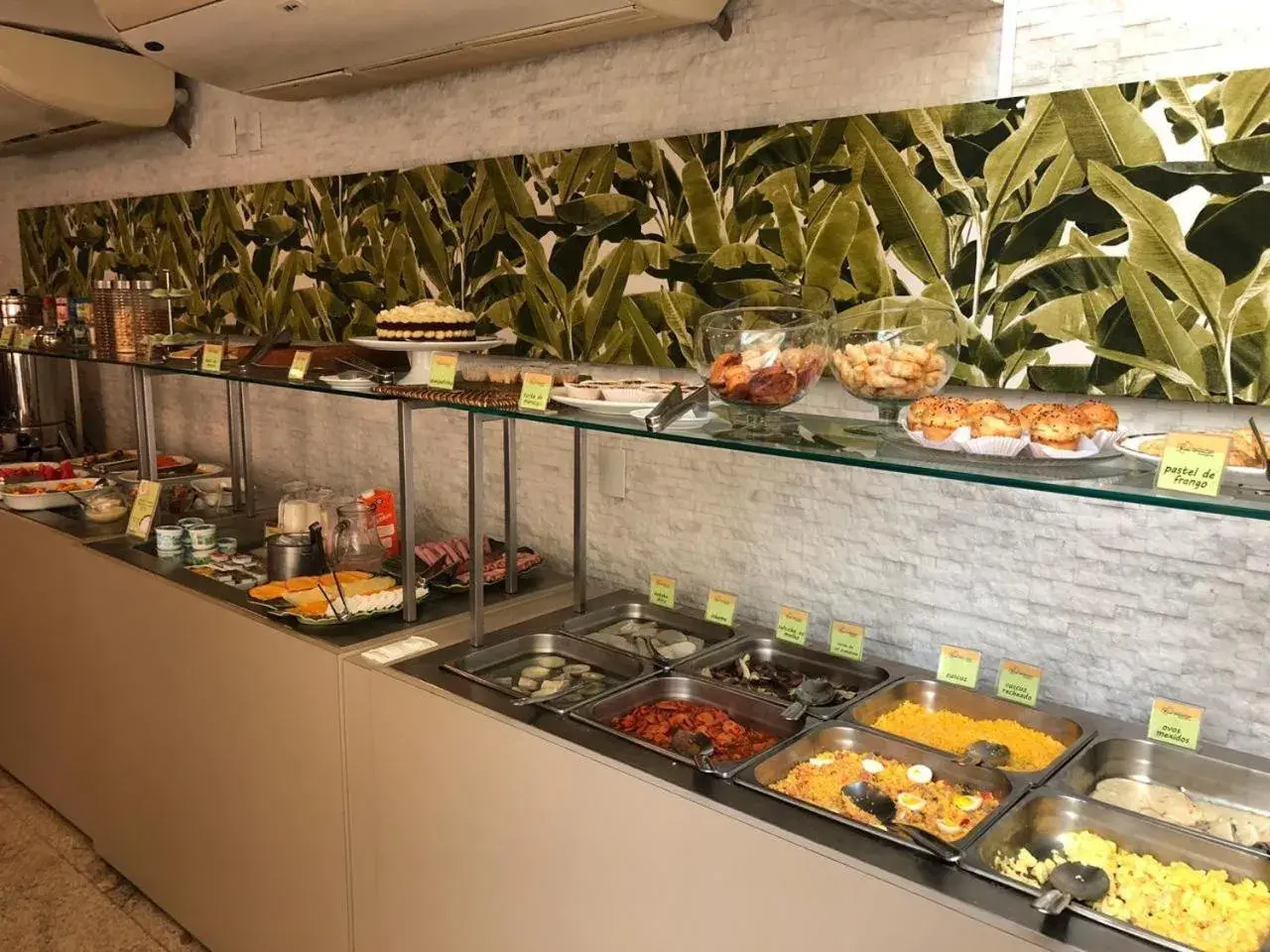 Buffet breakfast in Baía Branca Porto de Galinhas Buffet breakfast in Baía Branca Porto de Galinhas