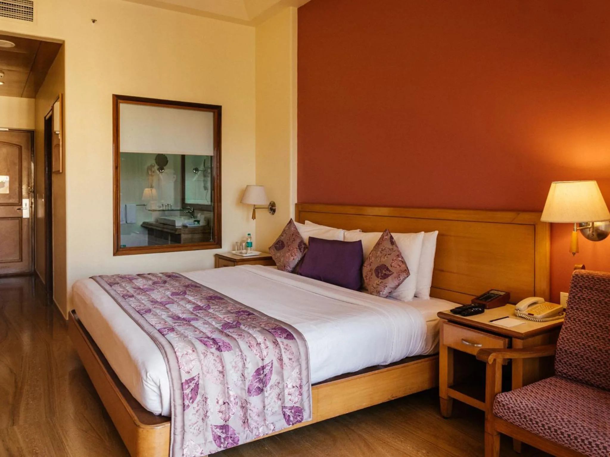 Photo of the whole room, Bed in Acron Candolim Regina