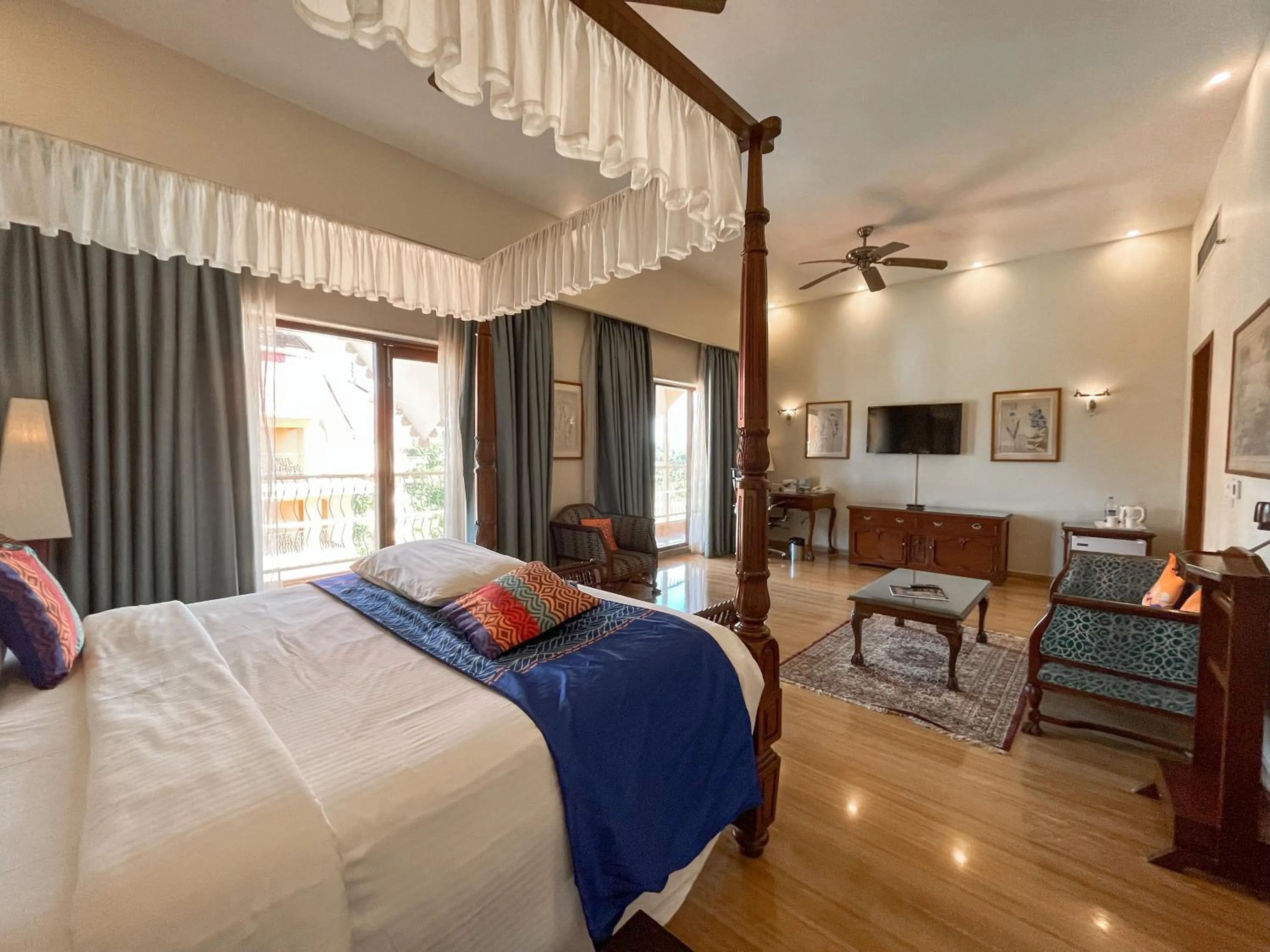 TV and multimedia, Bed in Acron Candolim Regina