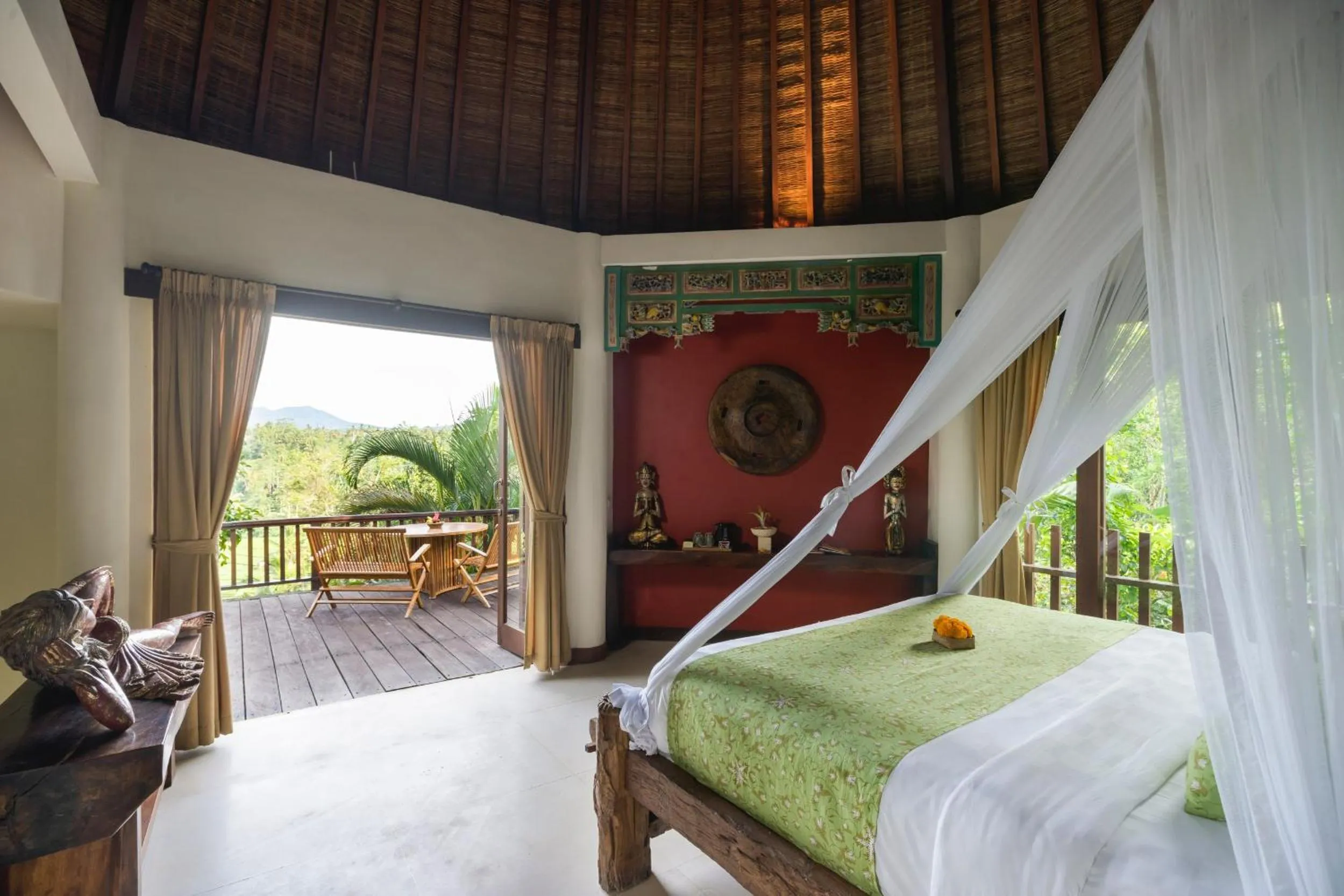 Bed in Adiwana Dara Ayu Villas