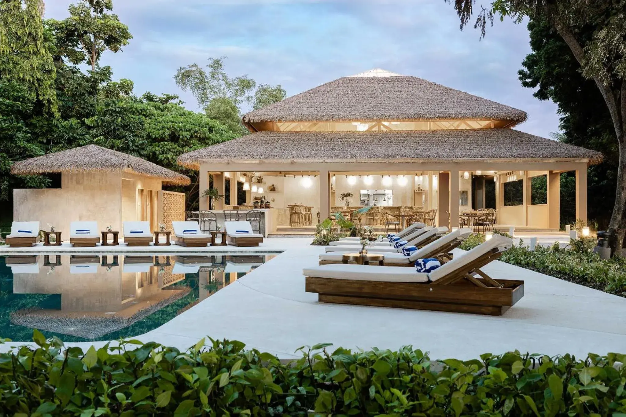 Restaurant/places to eat in Discovery Coron formerly Club Paradise Palawan Restaurant/places to eat in Discovery Coron formerly Club Paradise Palawan