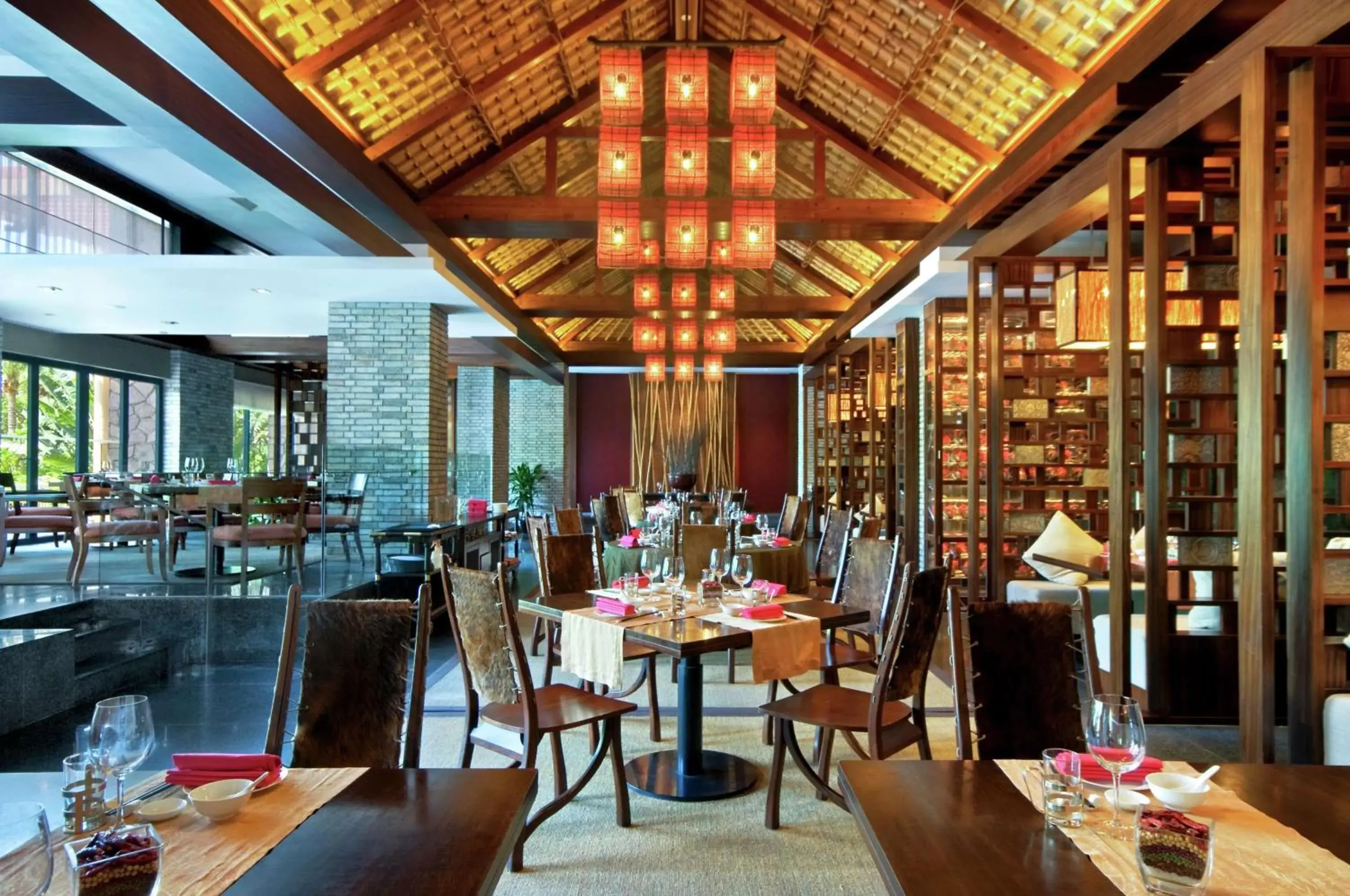 Restaurant/places to eat in Hilton Sanya Yalong Bay Resort & Spa Restaurant/places to eat in Hilton Sanya Yalong Bay Resort & Spa