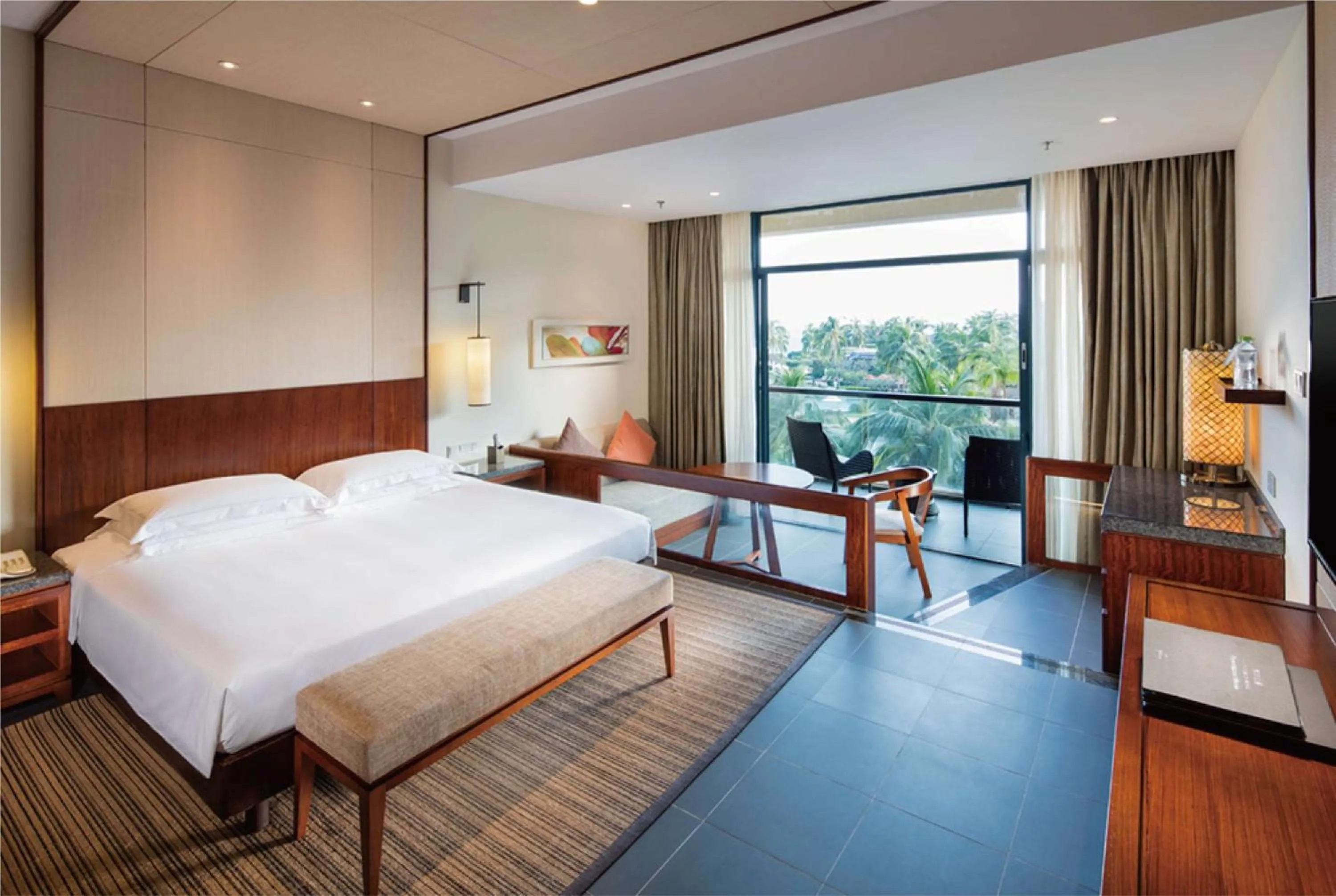 Bed in Hilton Sanya Yalong Bay Resort & Spa