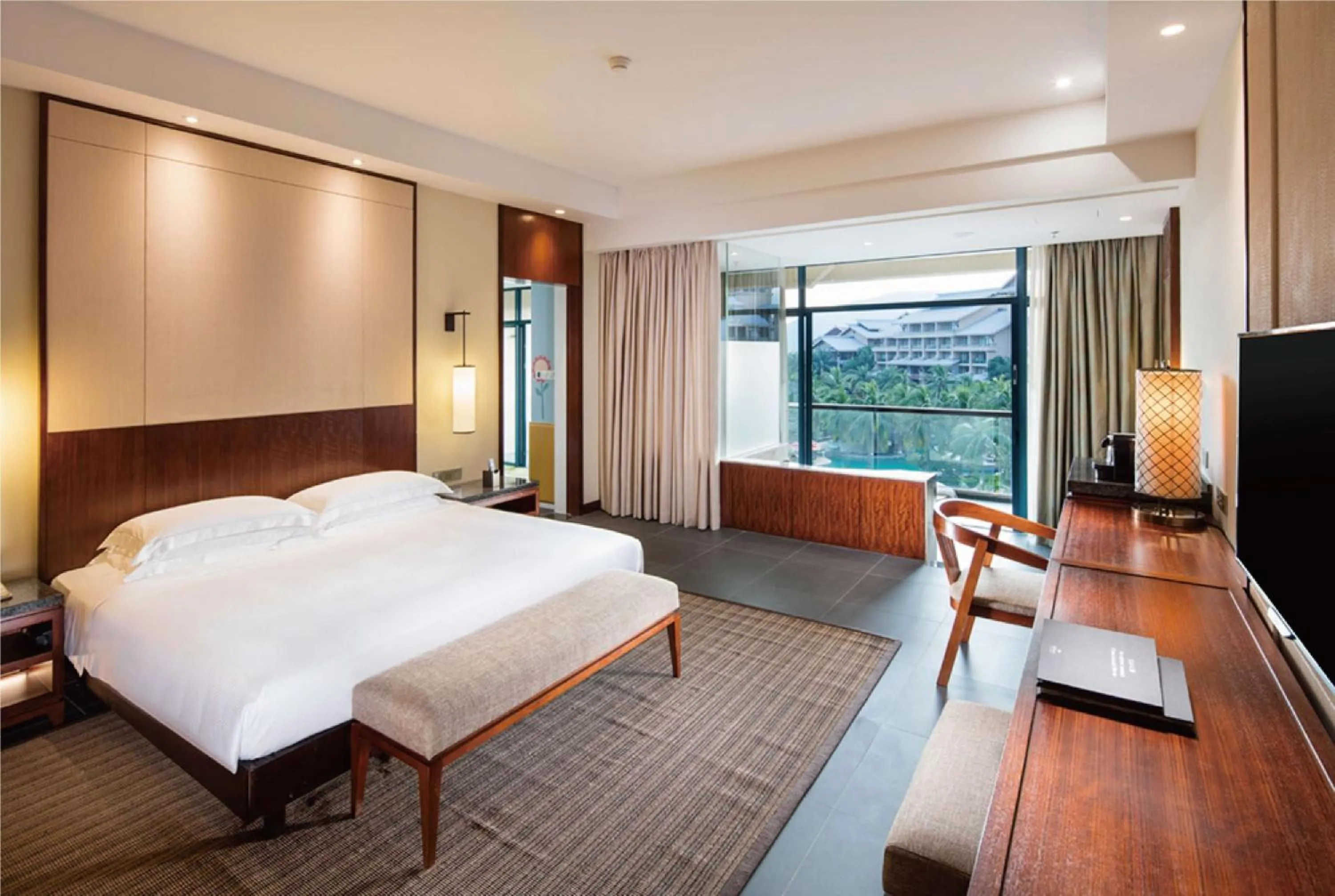 Bed in Hilton Sanya Yalong Bay Resort & Spa