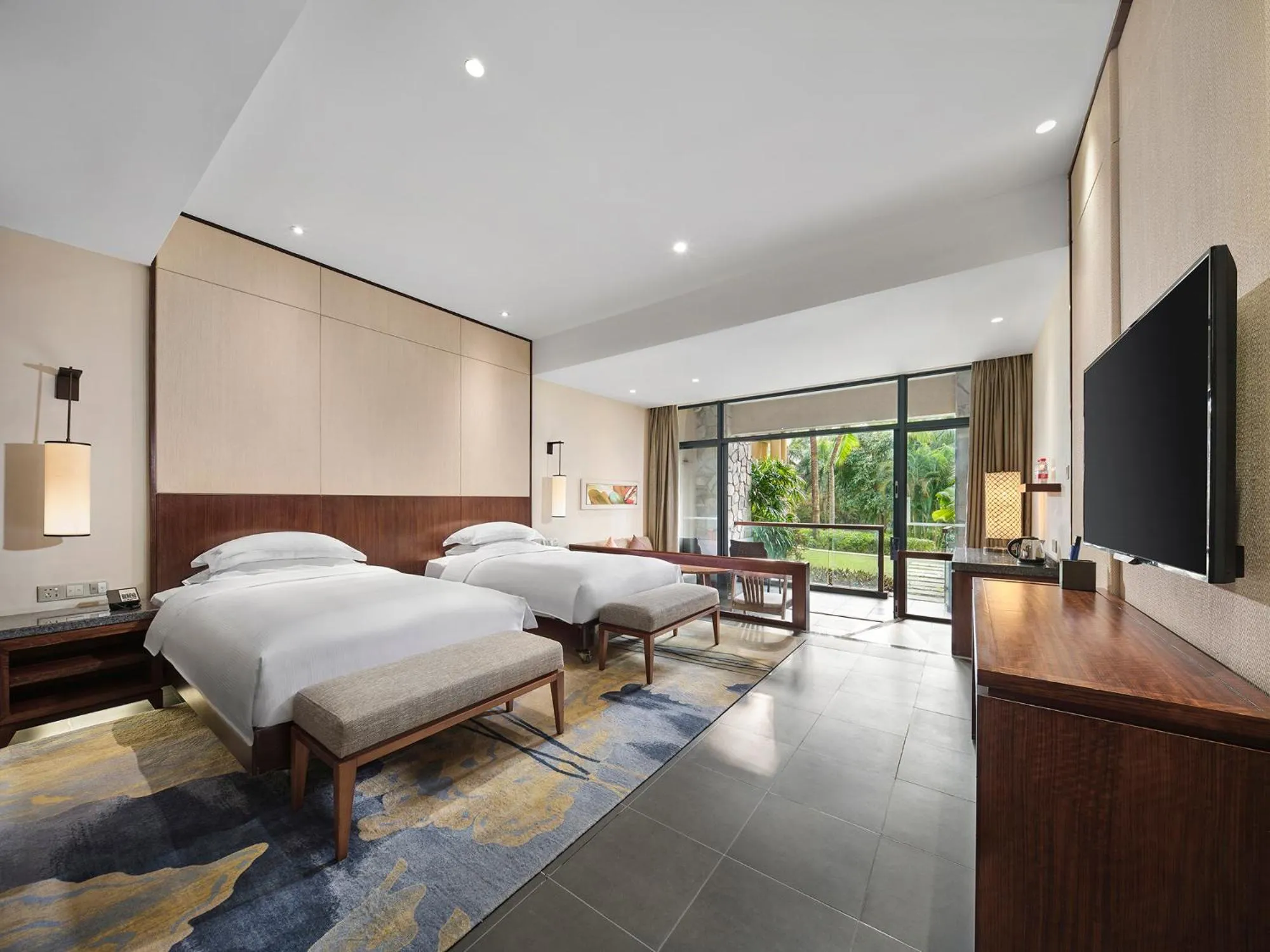 Property building, Bed in Hilton Sanya Yalong Bay Resort & Spa
