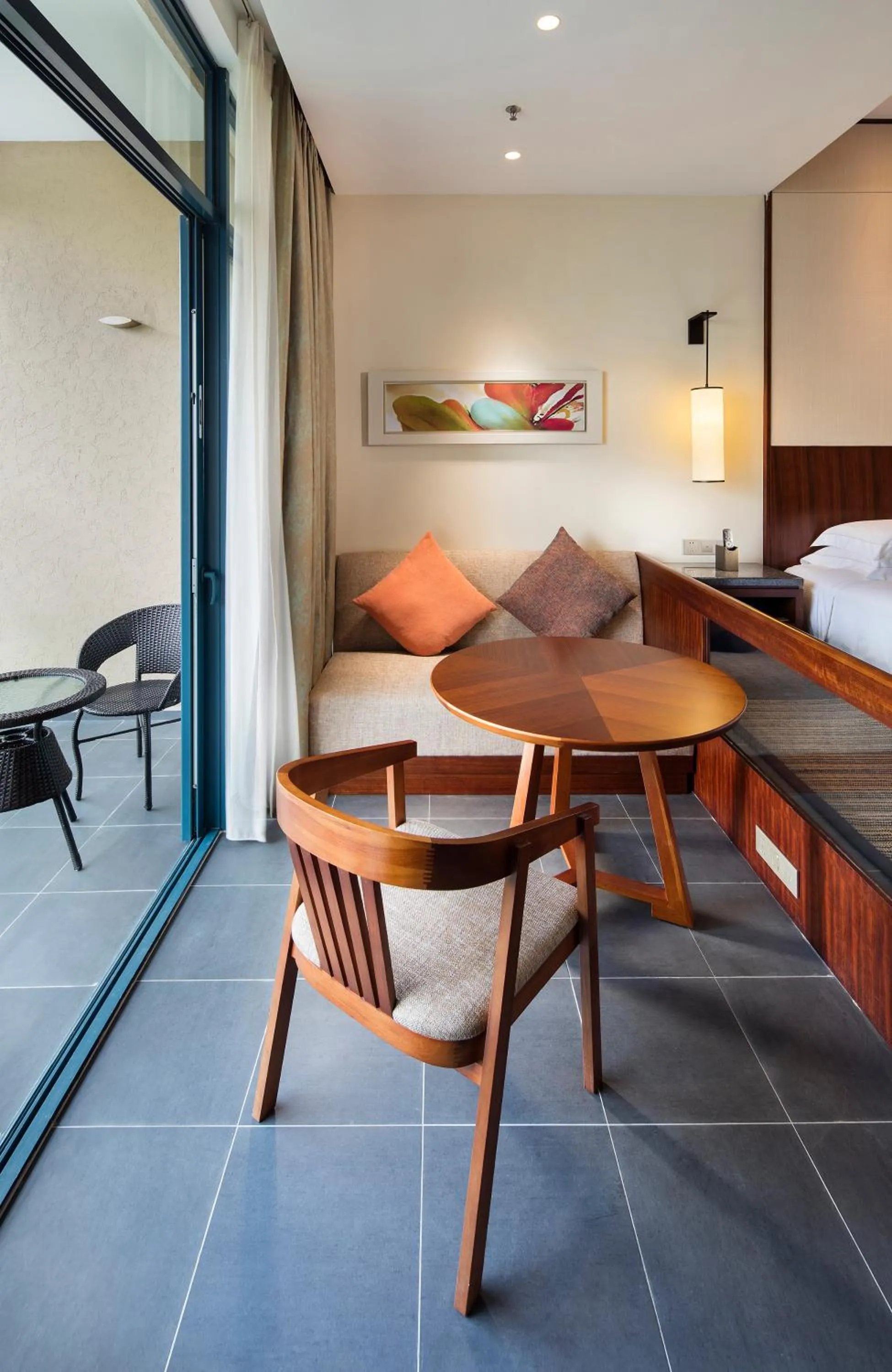 Dining area in Hilton Sanya Yalong Bay Resort & Spa