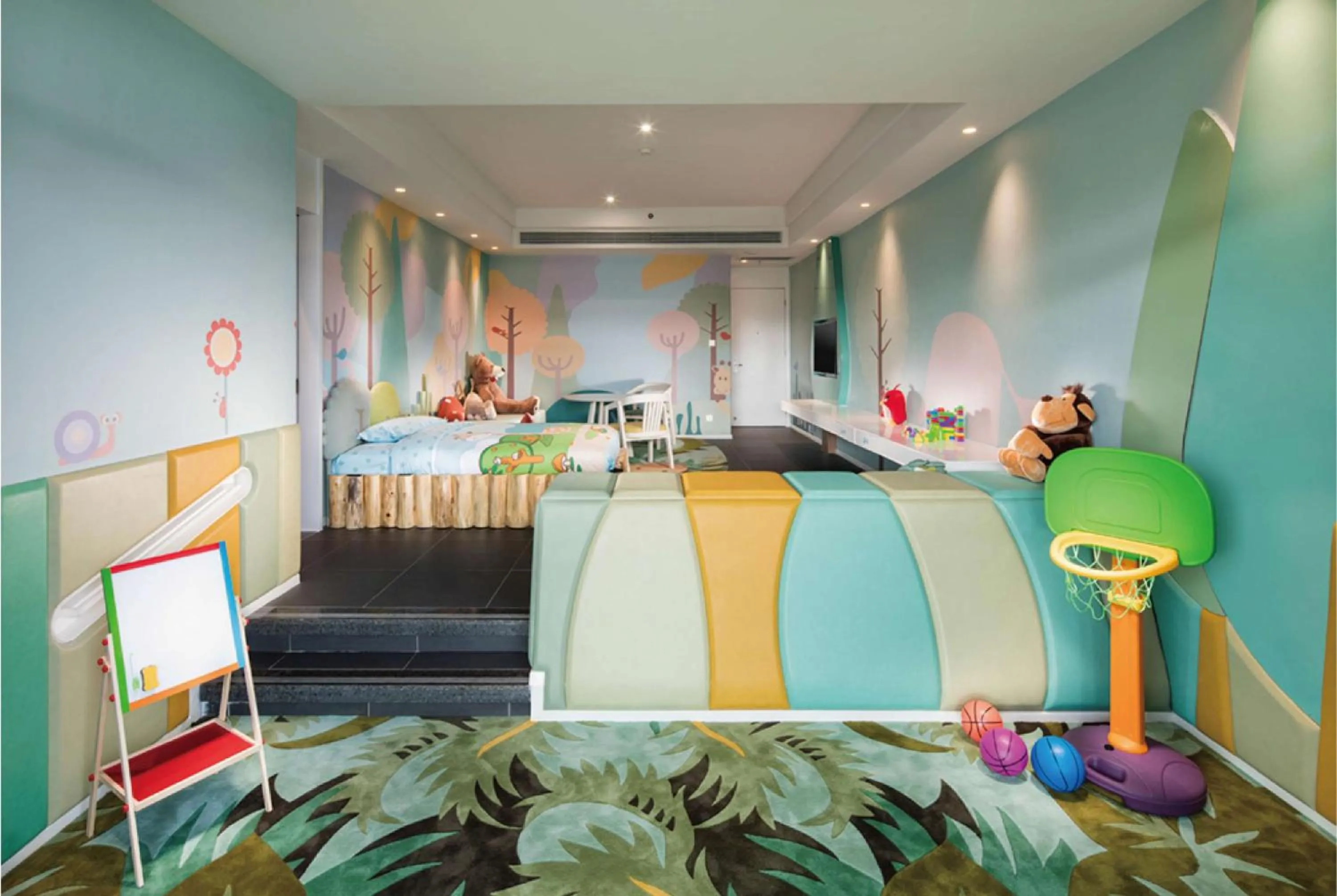 Bed in Hilton Sanya Yalong Bay Resort & Spa