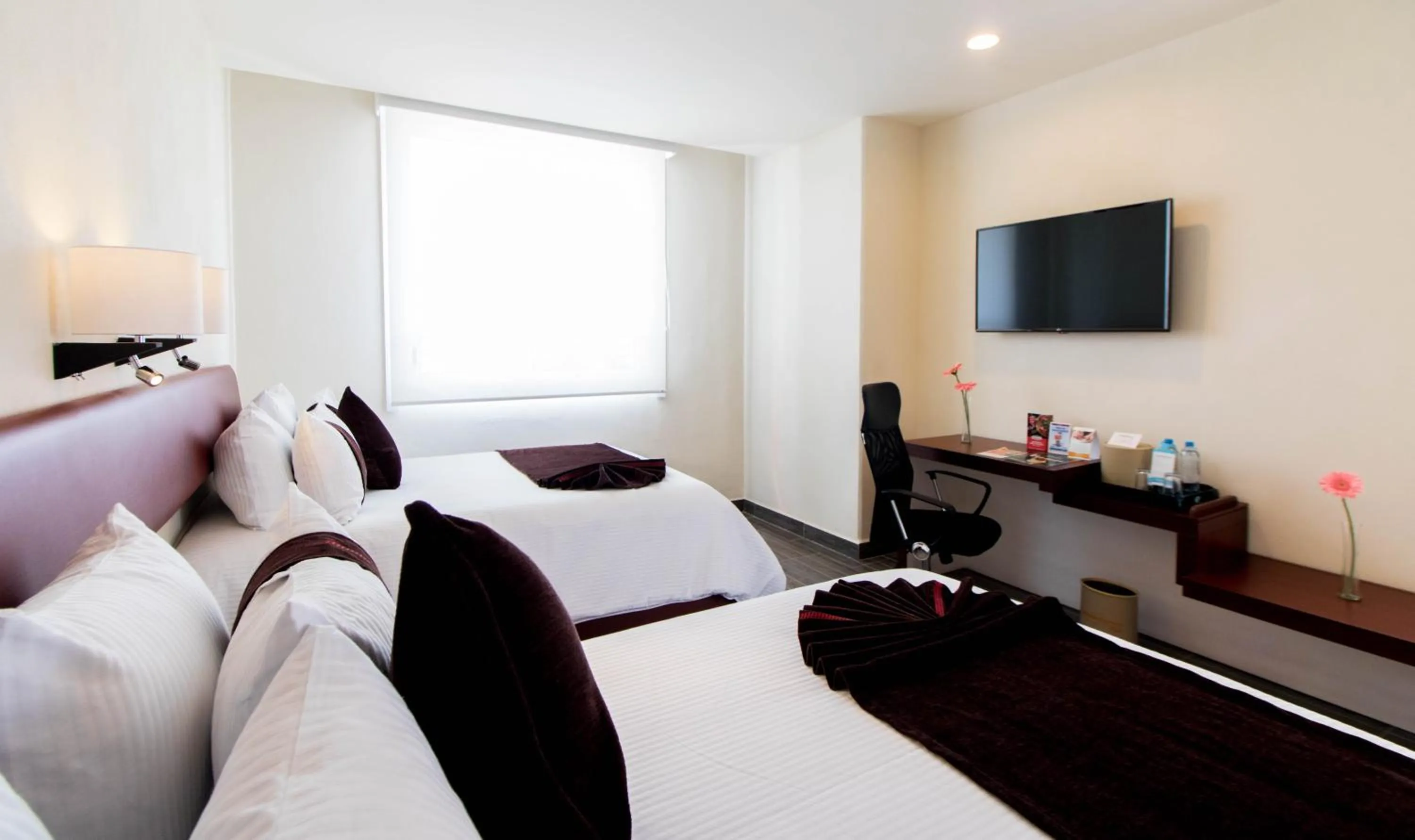 Photo of the whole room in Mision Puebla Angelopolis