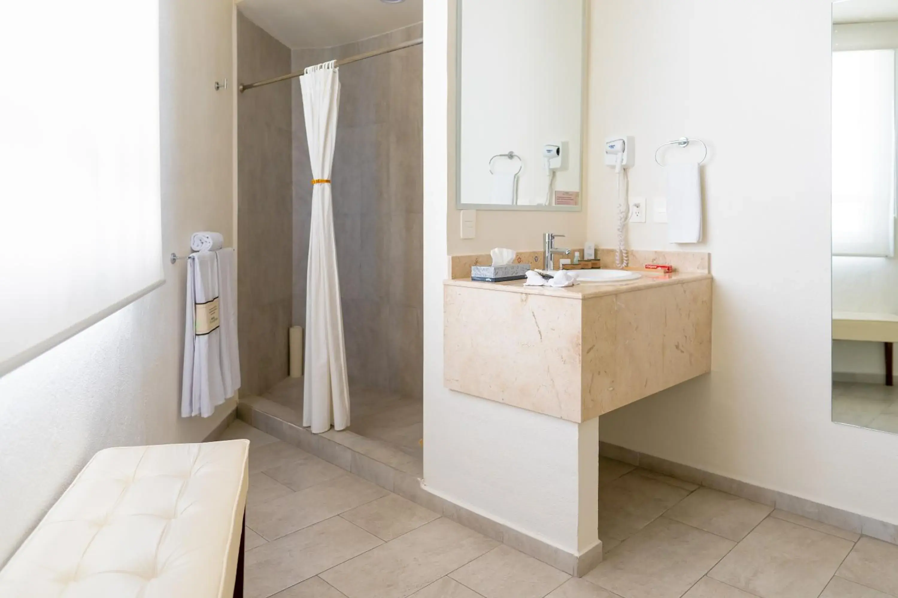 Deluxe Room in Mision Puebla Angelopolis Deluxe Room in Mision Puebla Angelopolis